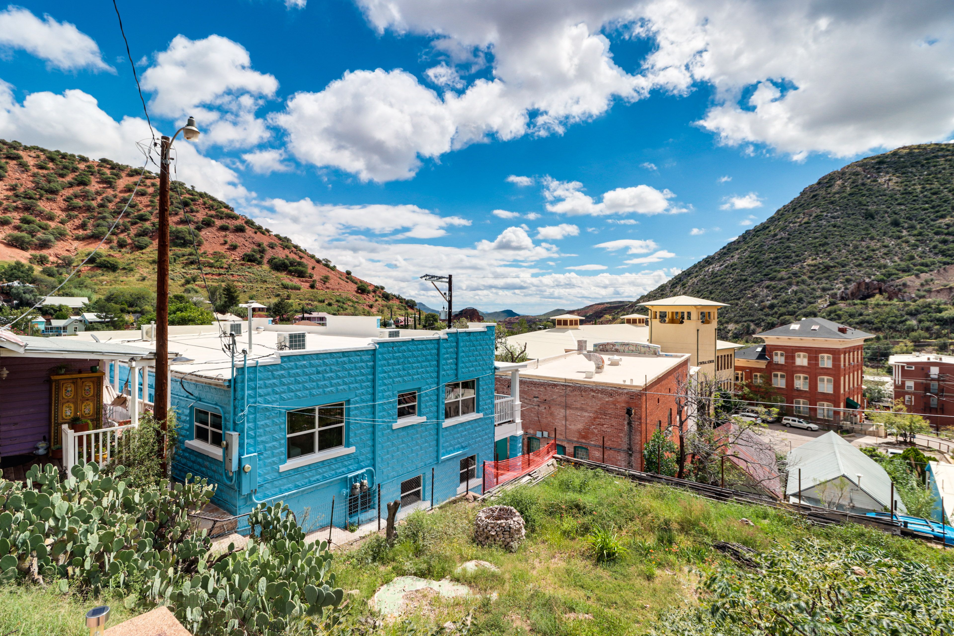 Surrounding Area | Walkable Location