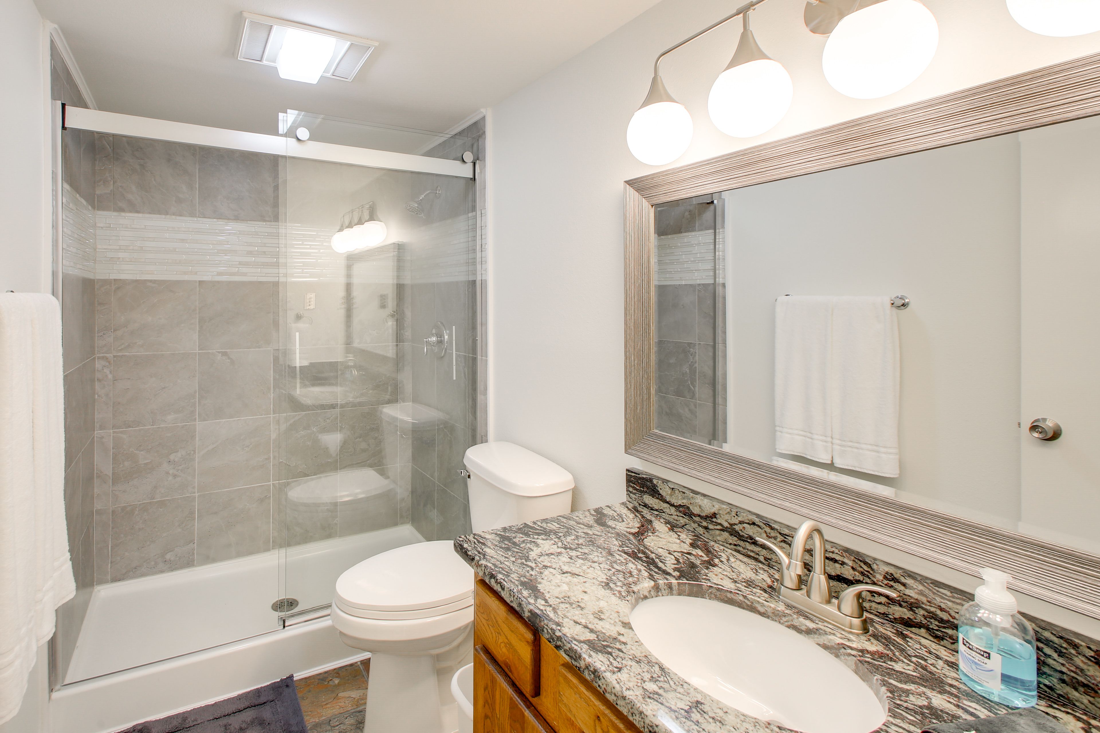 Bathroom | Towels Available