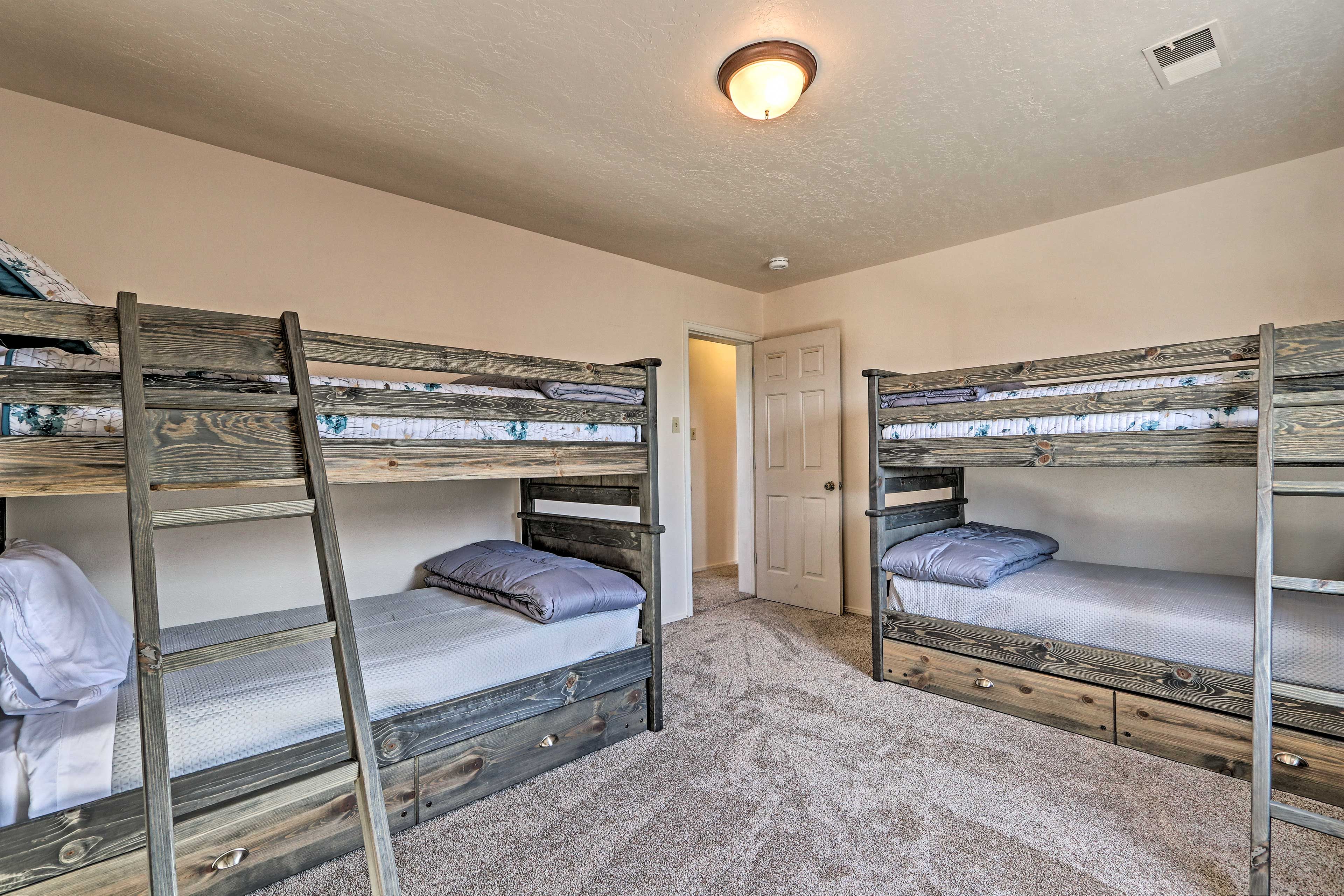 Bedroom 4 | 2 Twin Bunk Beds