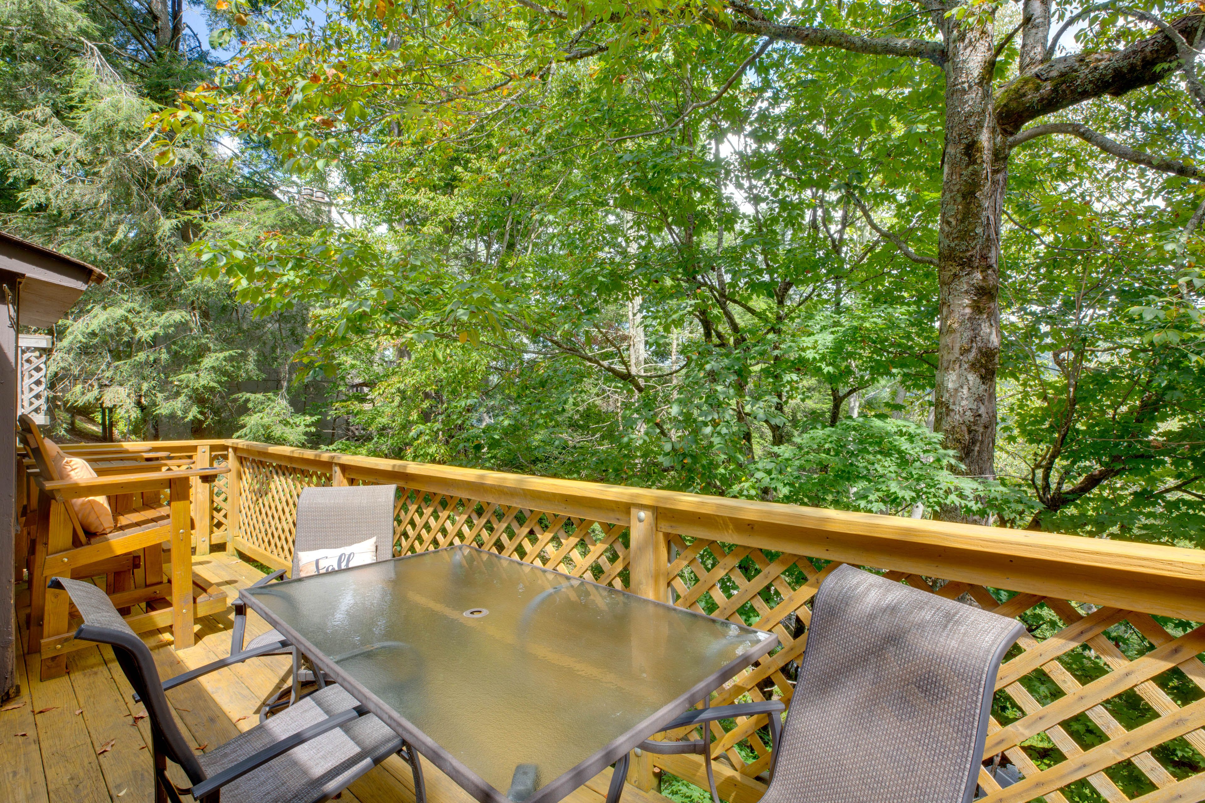Private Deck