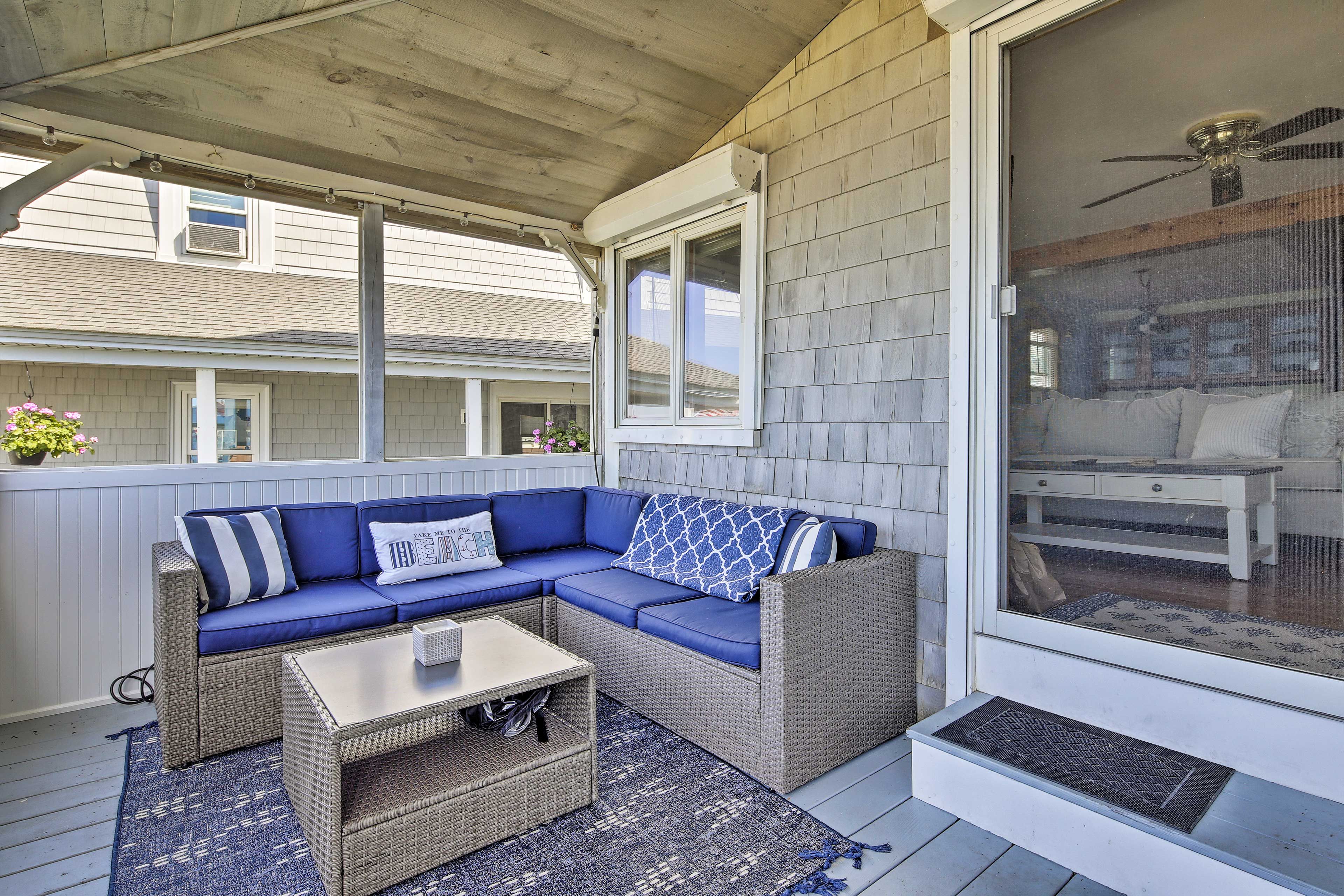 Covered Deck | Outdoor Dining | Lounge Area | Ocean Views