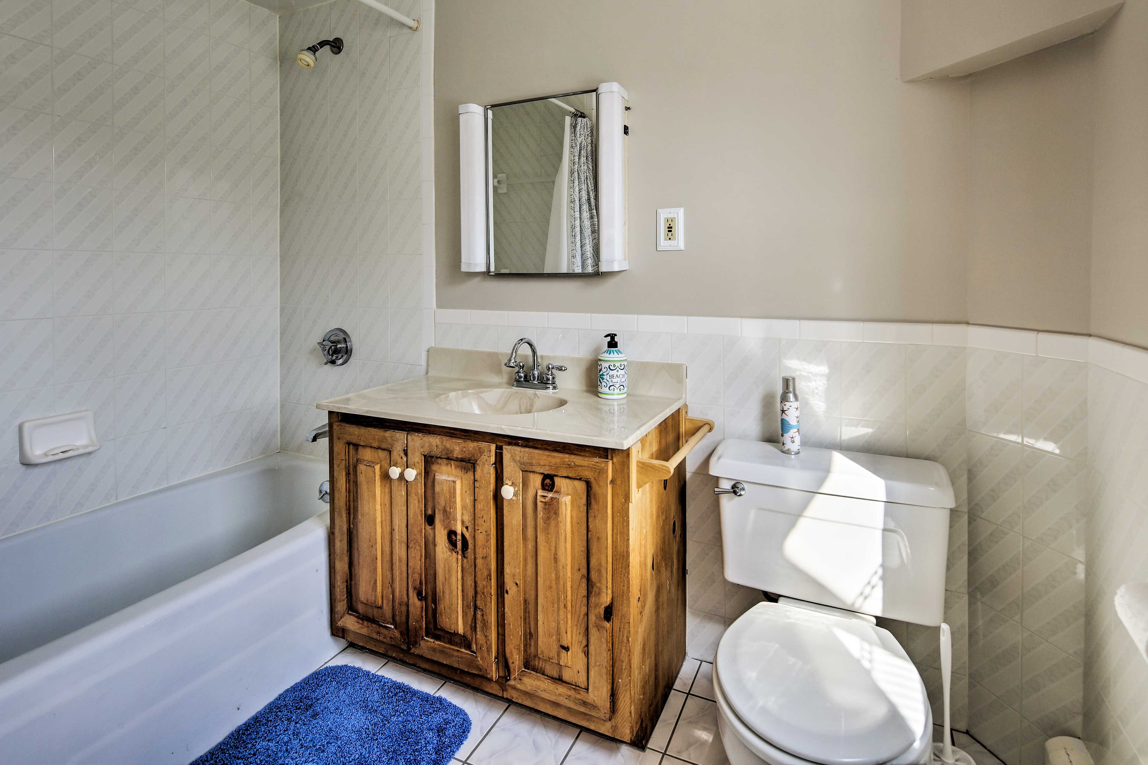 Full Bathroom