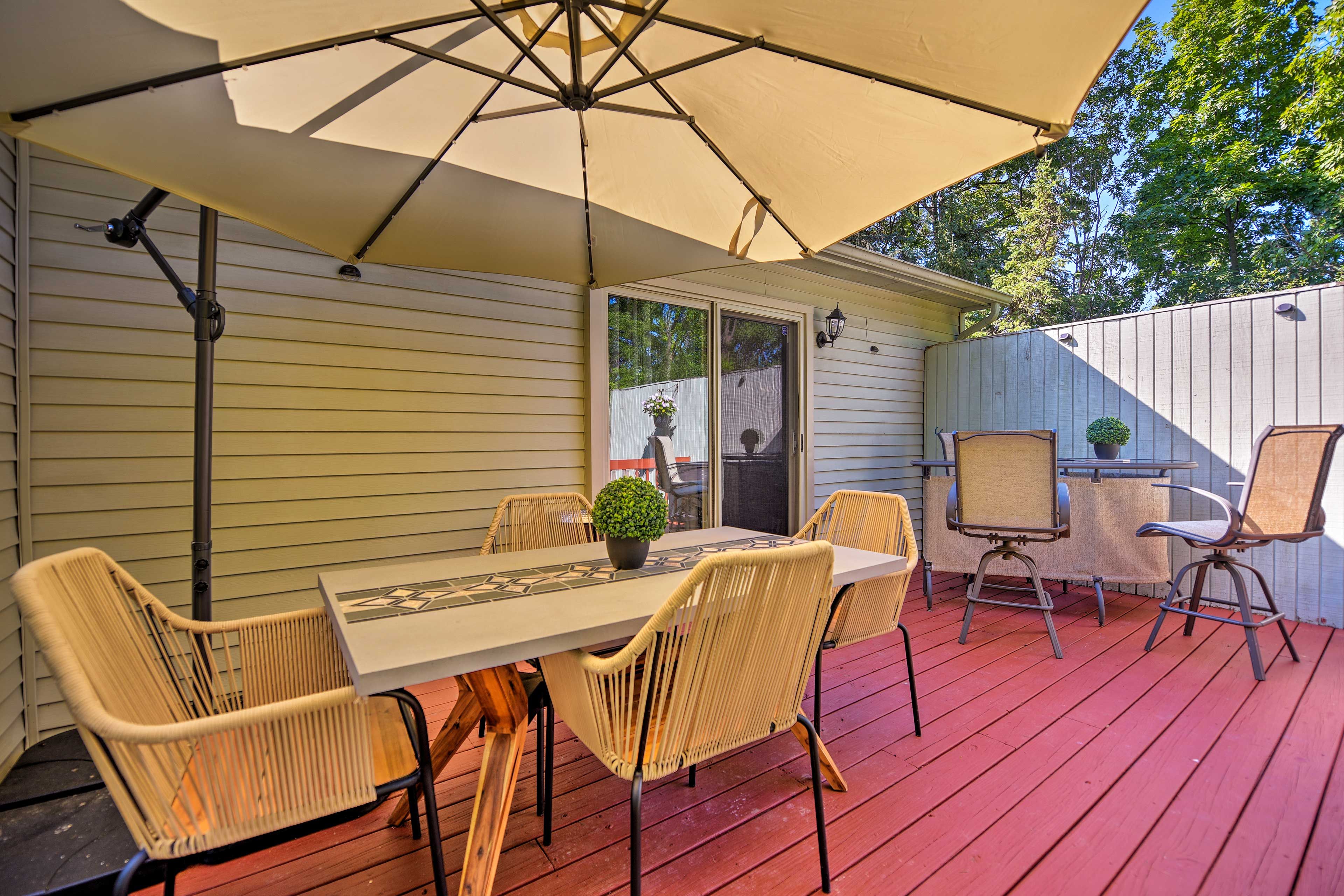 Furnished Deck