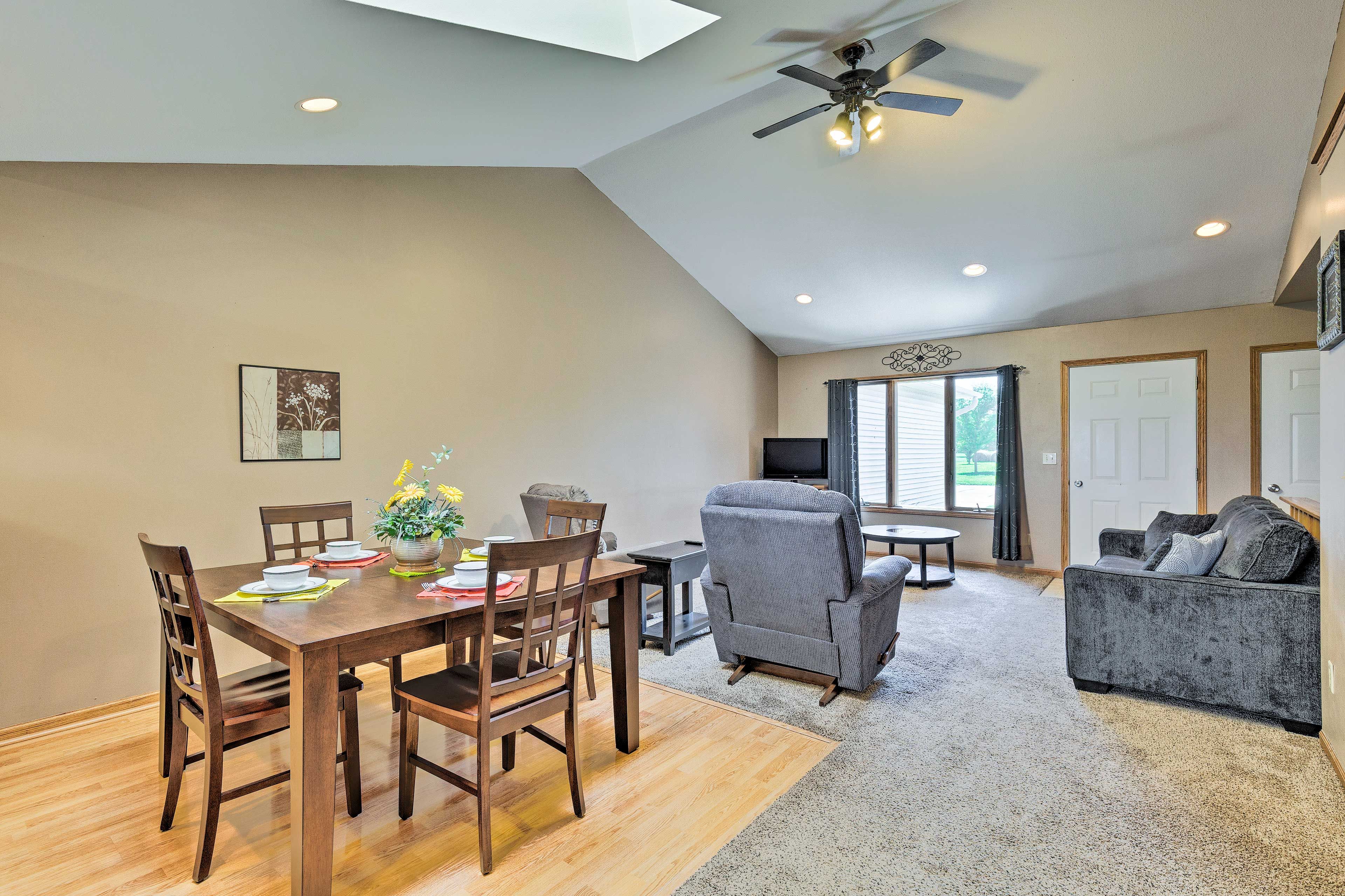 Dining Space | Dishware/Flatware