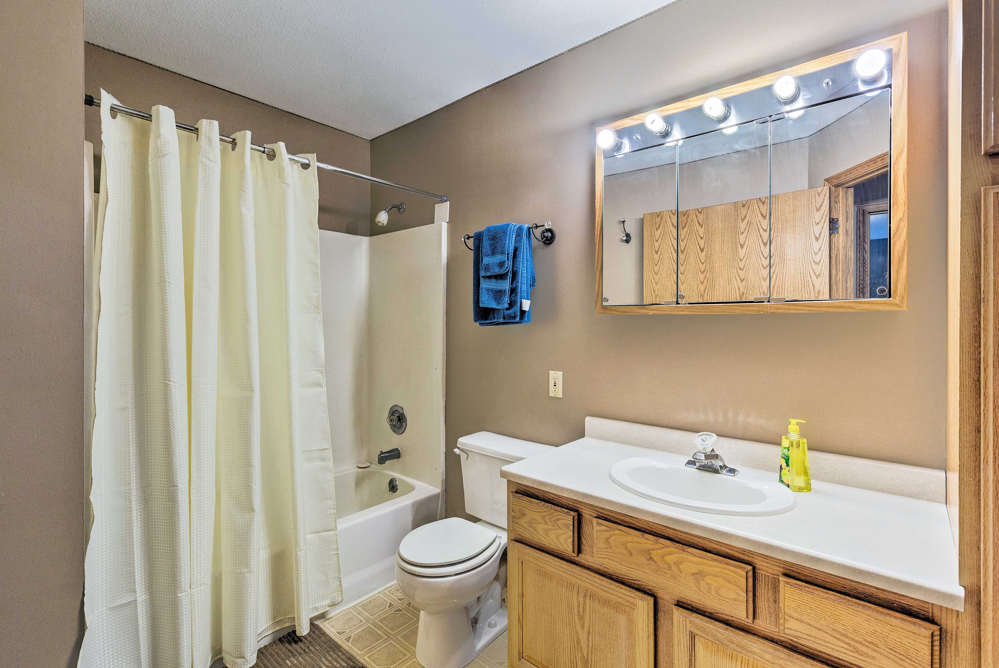 Bathroom | Towels Provided