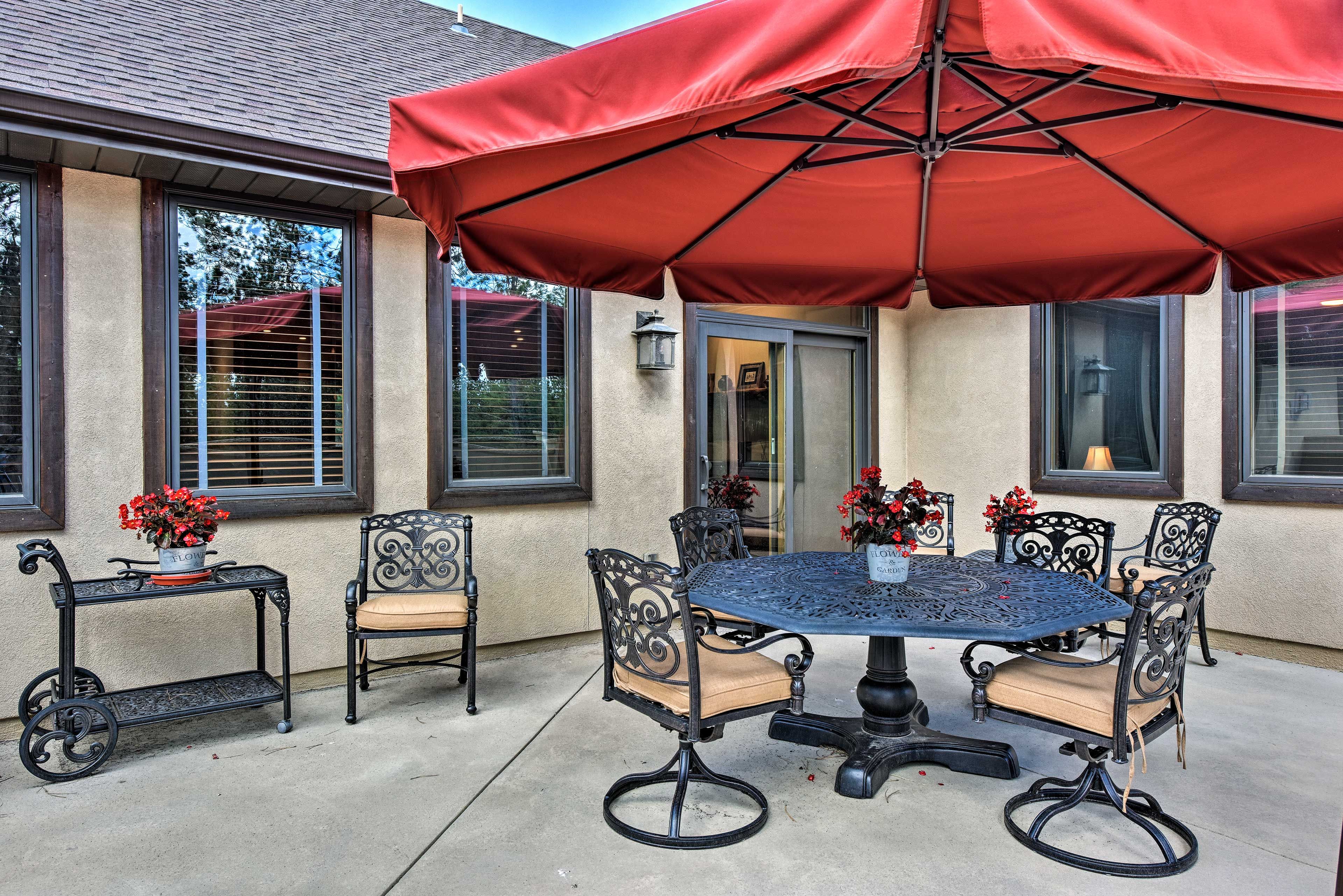 This 4-bedroom, 2-bath house is ideal for groups of up to 10.