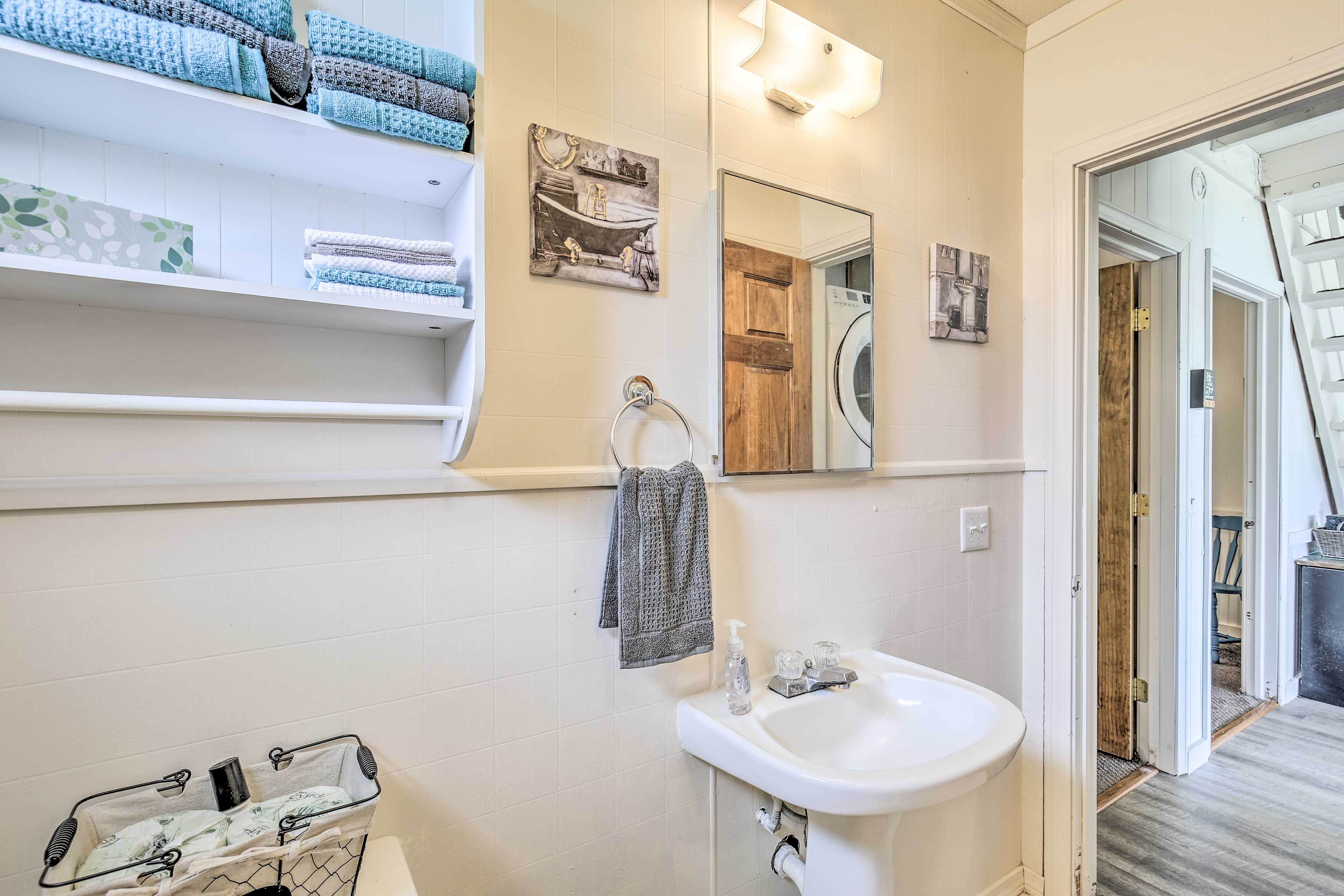 Full Bathroom
