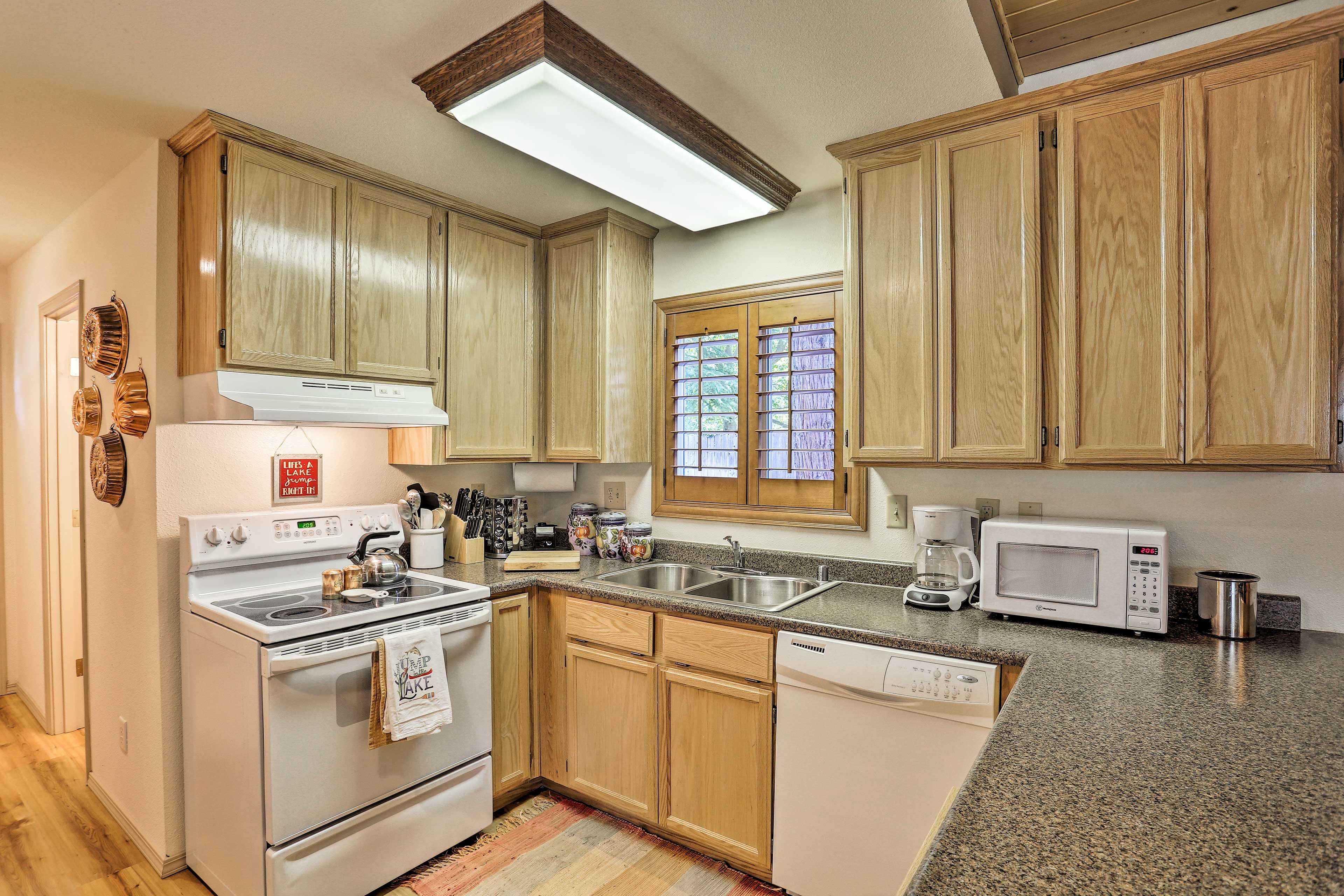Kitchen | Fully Equipped