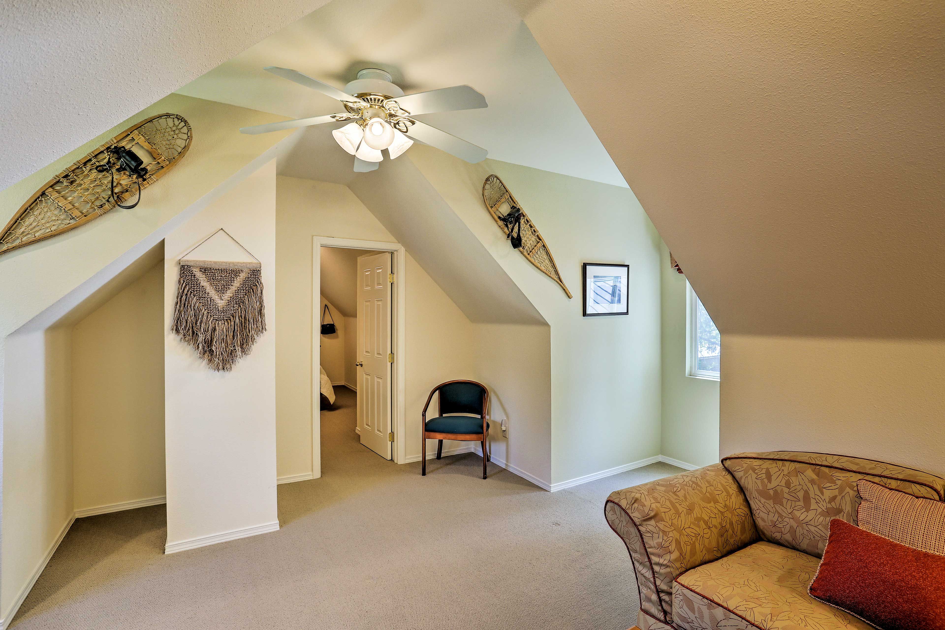Lounge Area | 2nd Floor