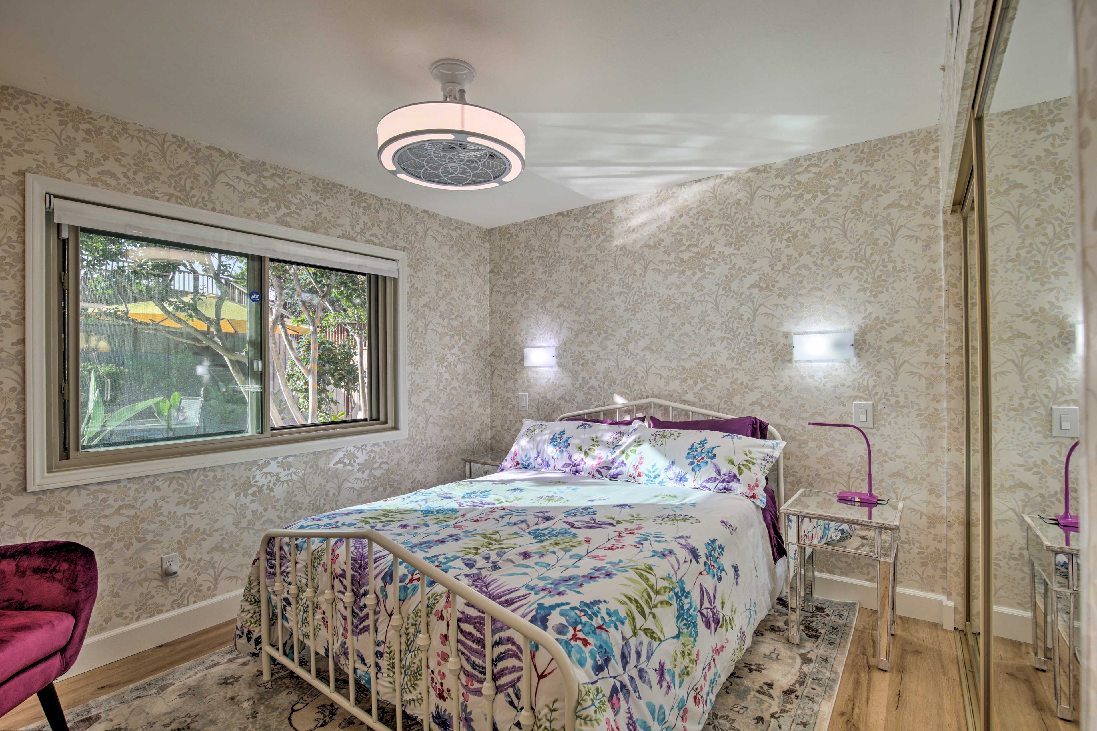Bedroom 3 | Queen Bed