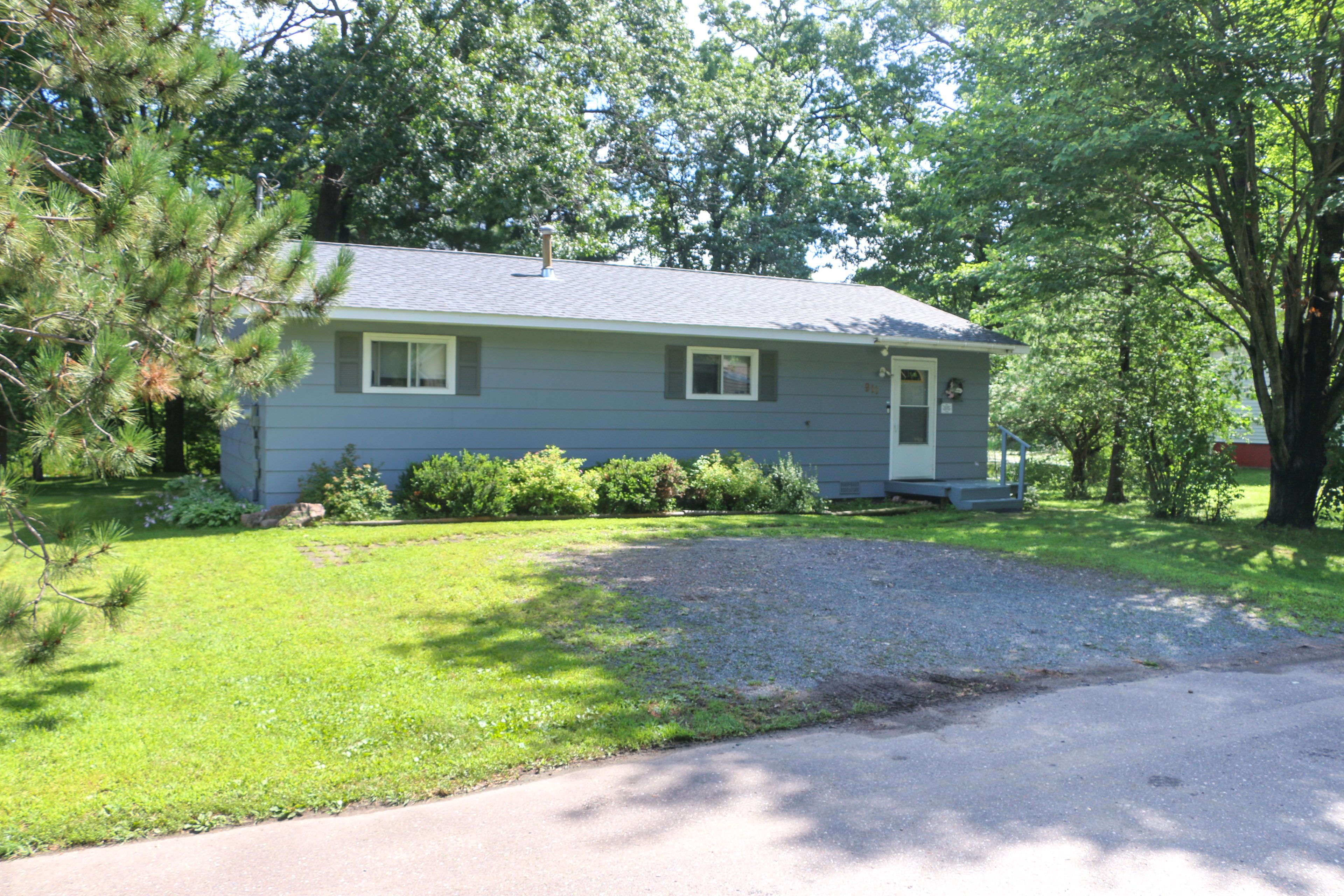 Exterior | Lake Access On-Site | Driveway Parking (2 Vehicles)