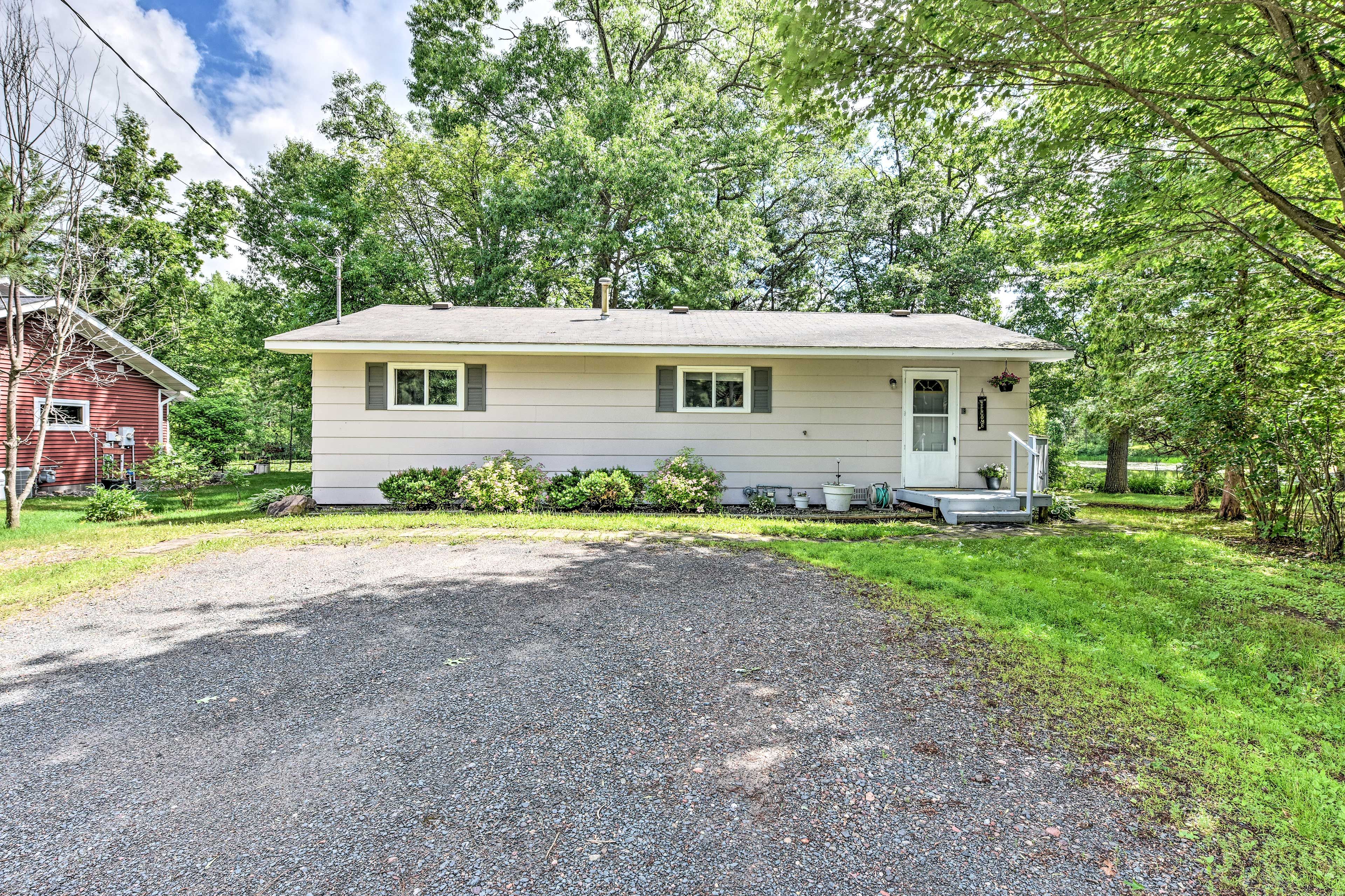 Exterior | Lake Access On-Site | Driveway Parking (2 Vehicles)