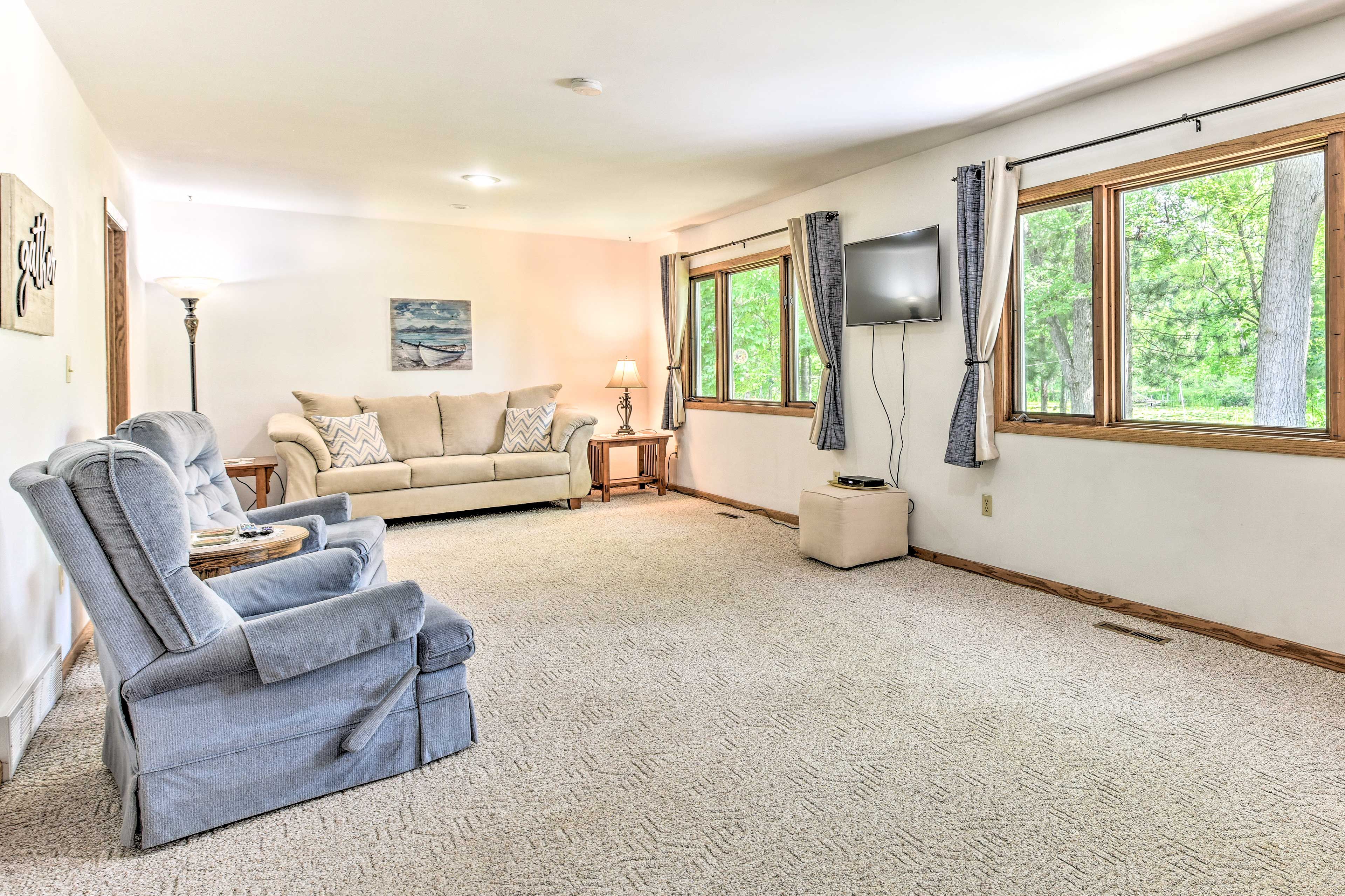 Living Room | TV | Free WiFi | Central Heating
