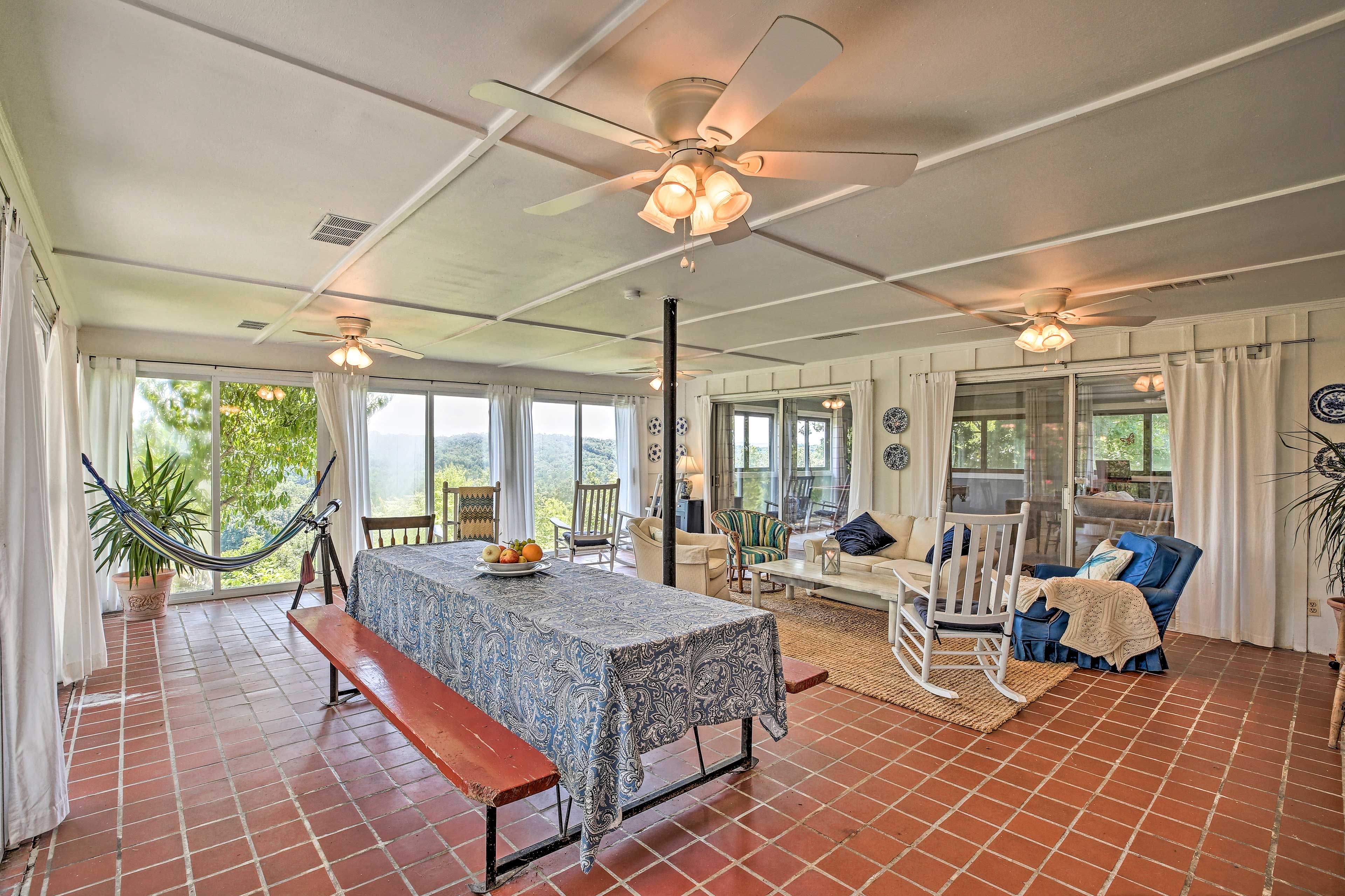 Sunroom | Dining & Lounge Areas