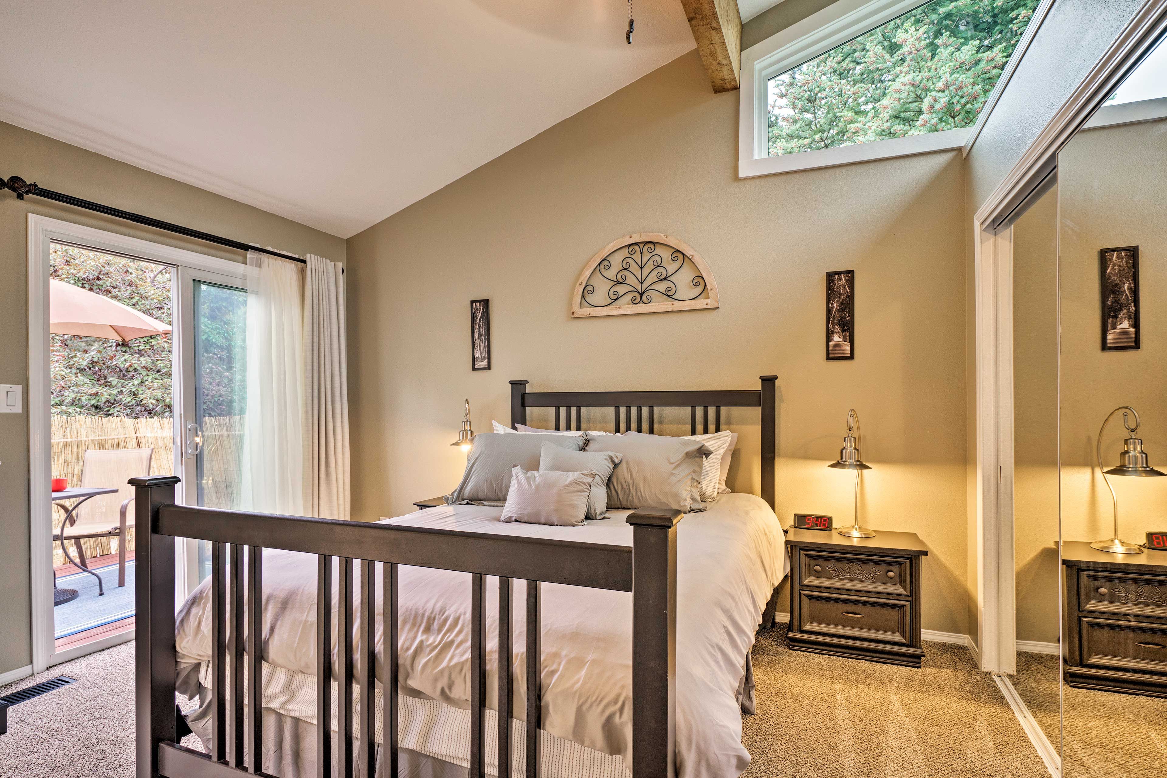 Bedroom 1 | Queen Bed | En-Suite Bathroom | Deck Access
