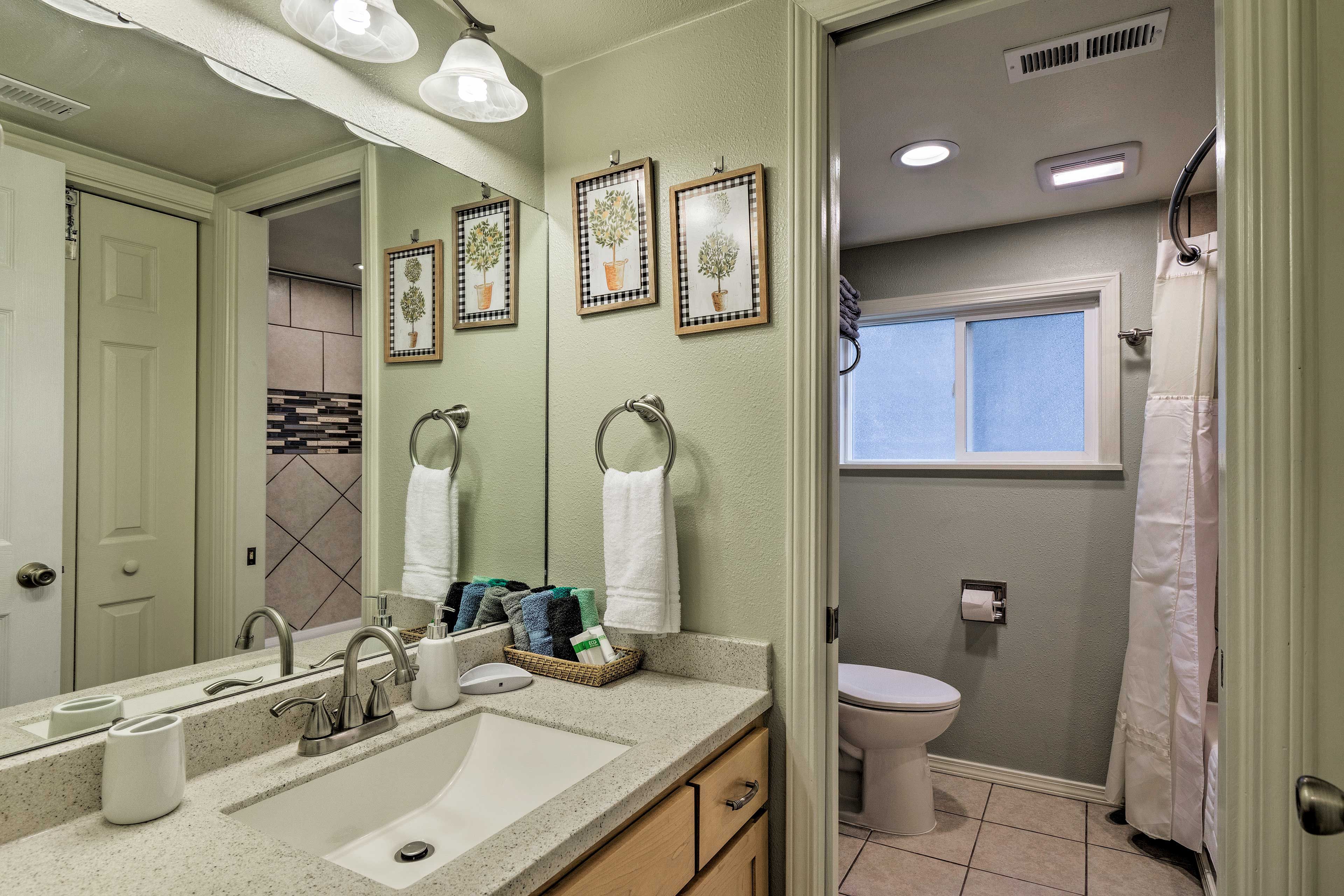 Full Bathroom