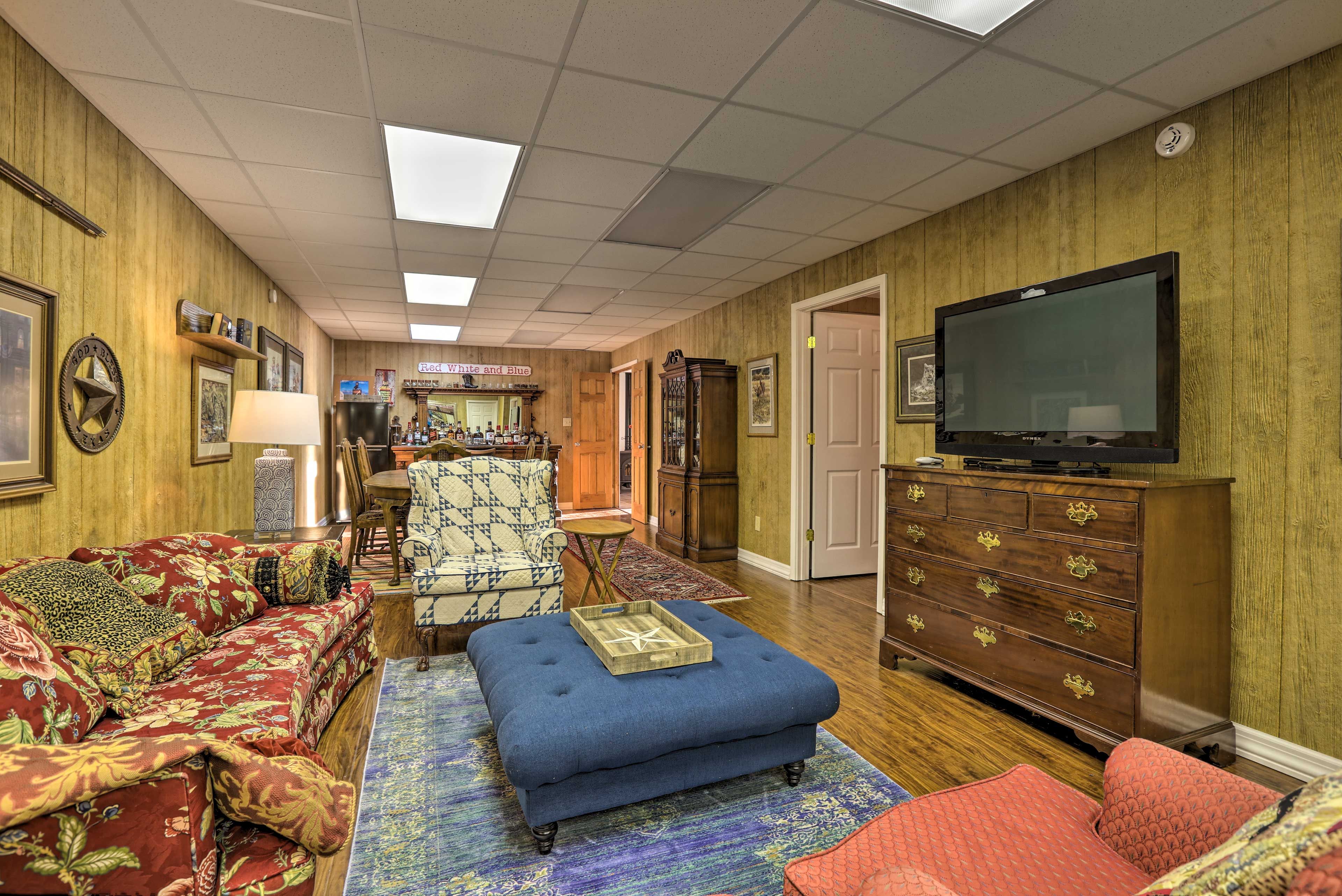 Additional Living Room | Smart Tv