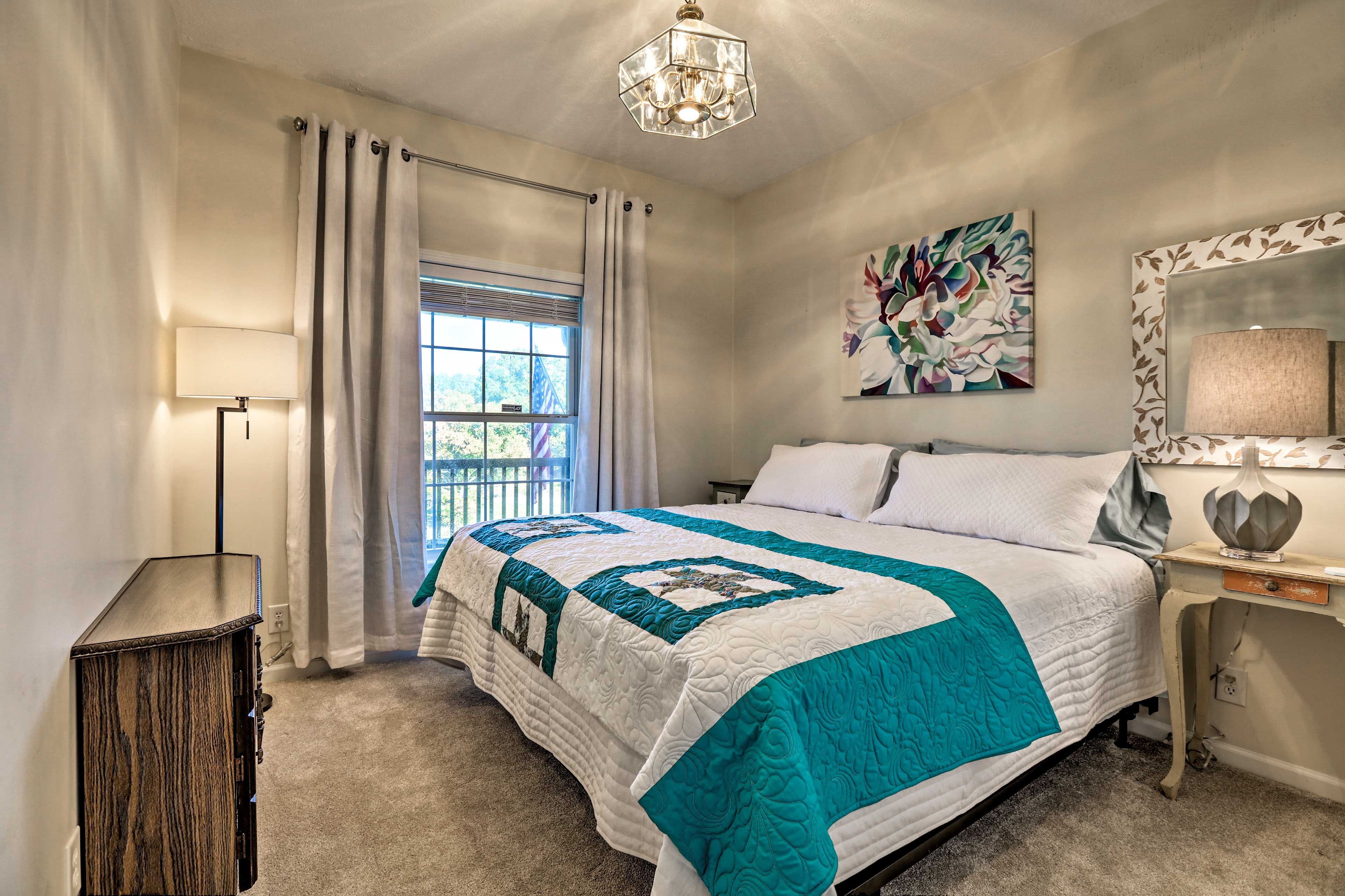 Bedroom 3 | King Bed