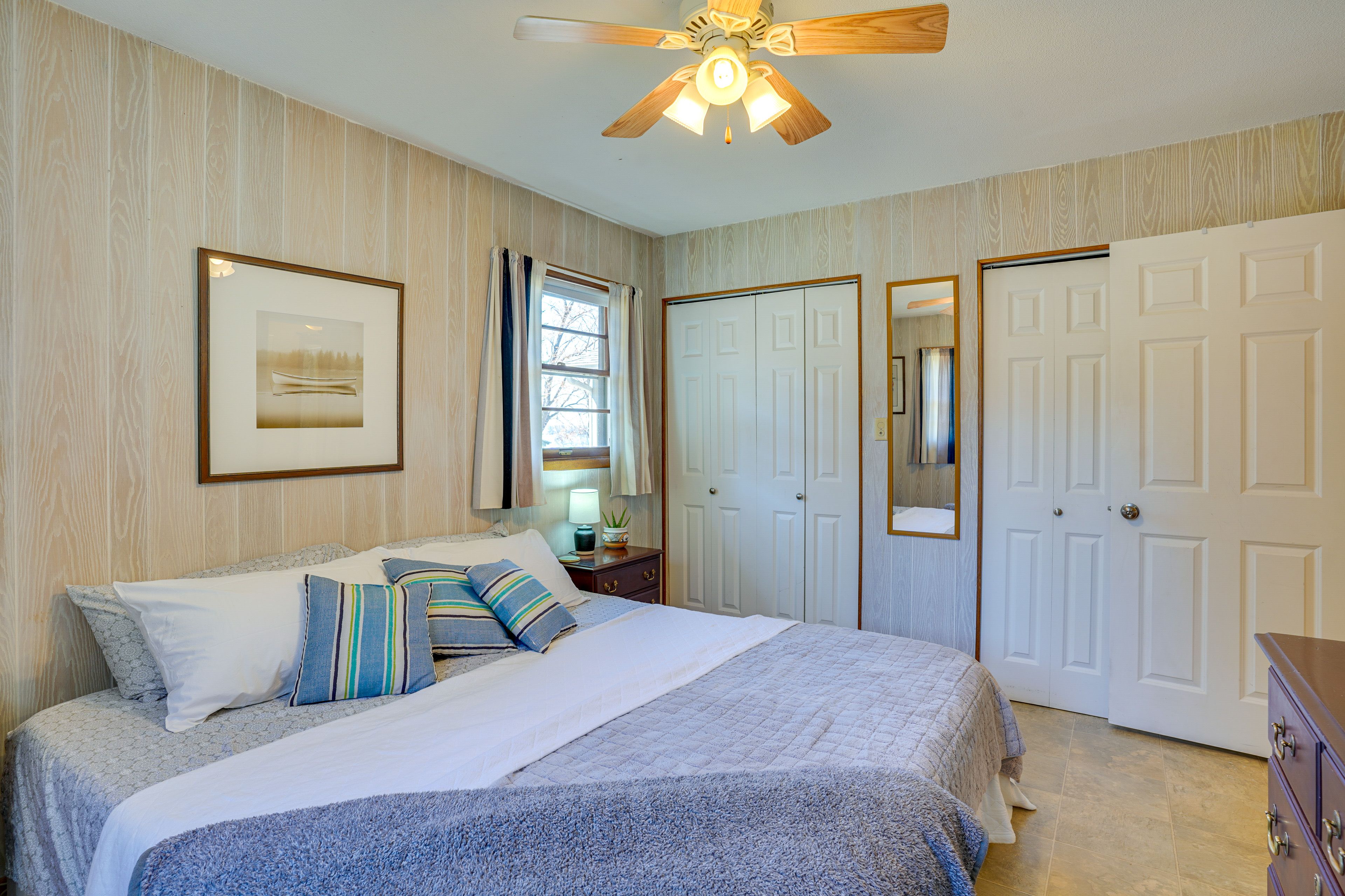 Bedroom 1 | Main Level | King Bed | Linens Provided