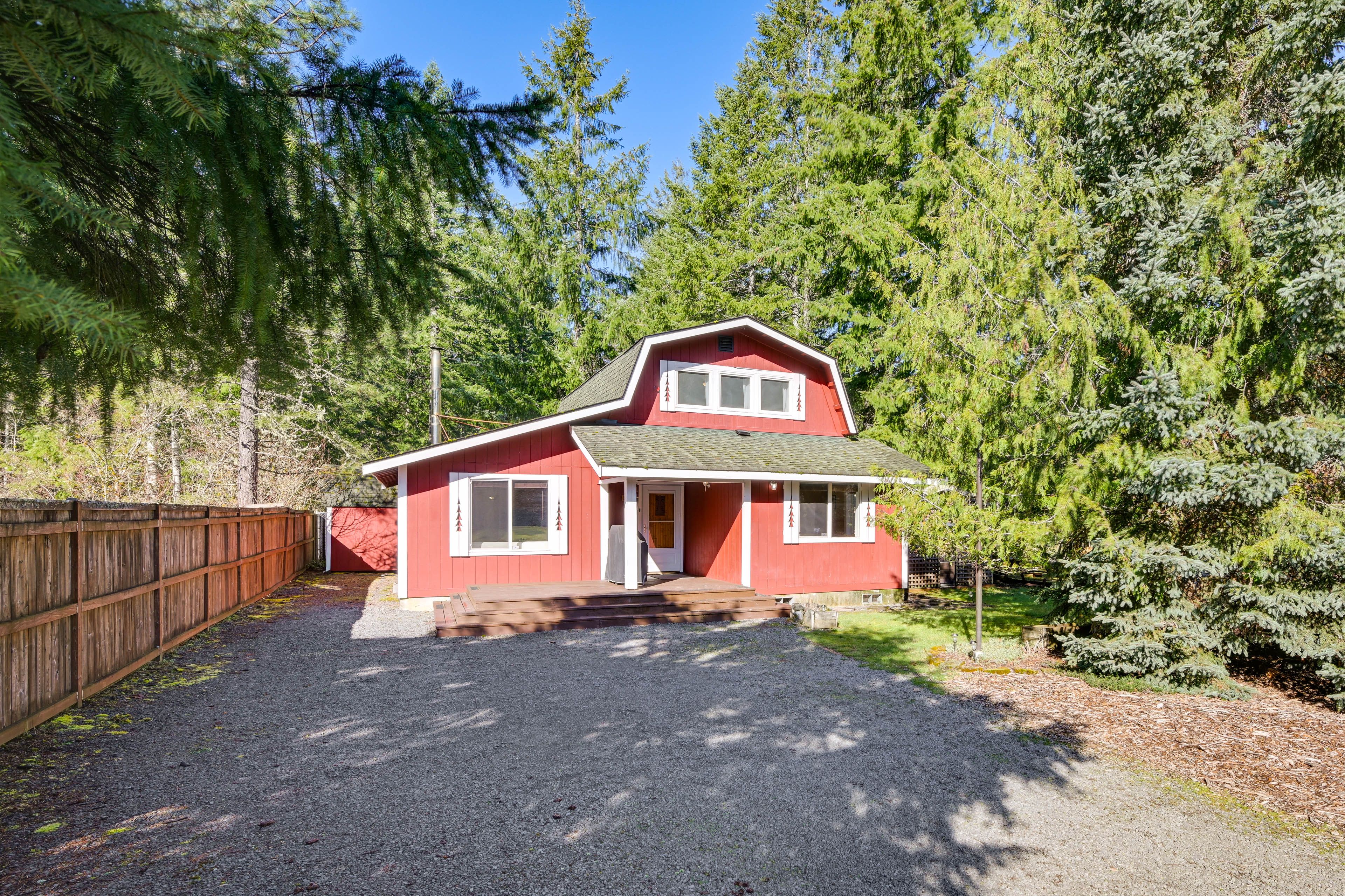 Exterior | Driveway Parking (2 Vehicles)