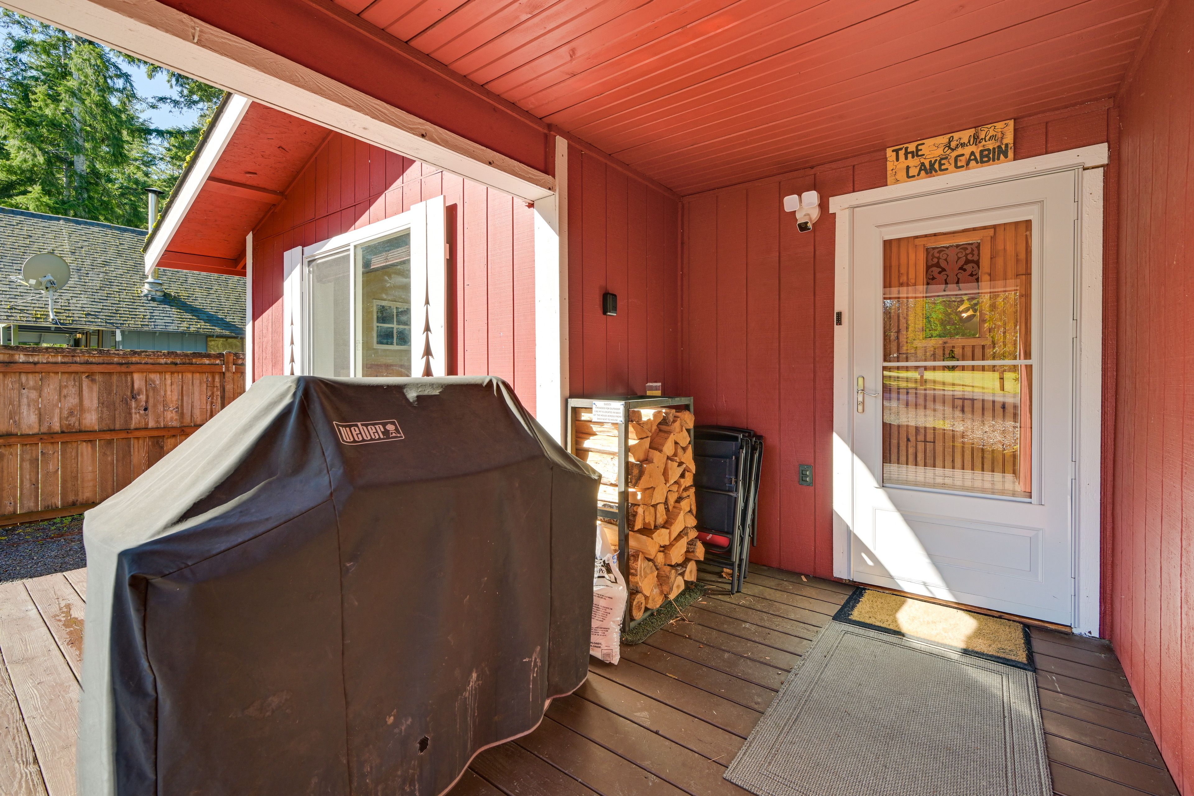 Exterior | Gas Grill