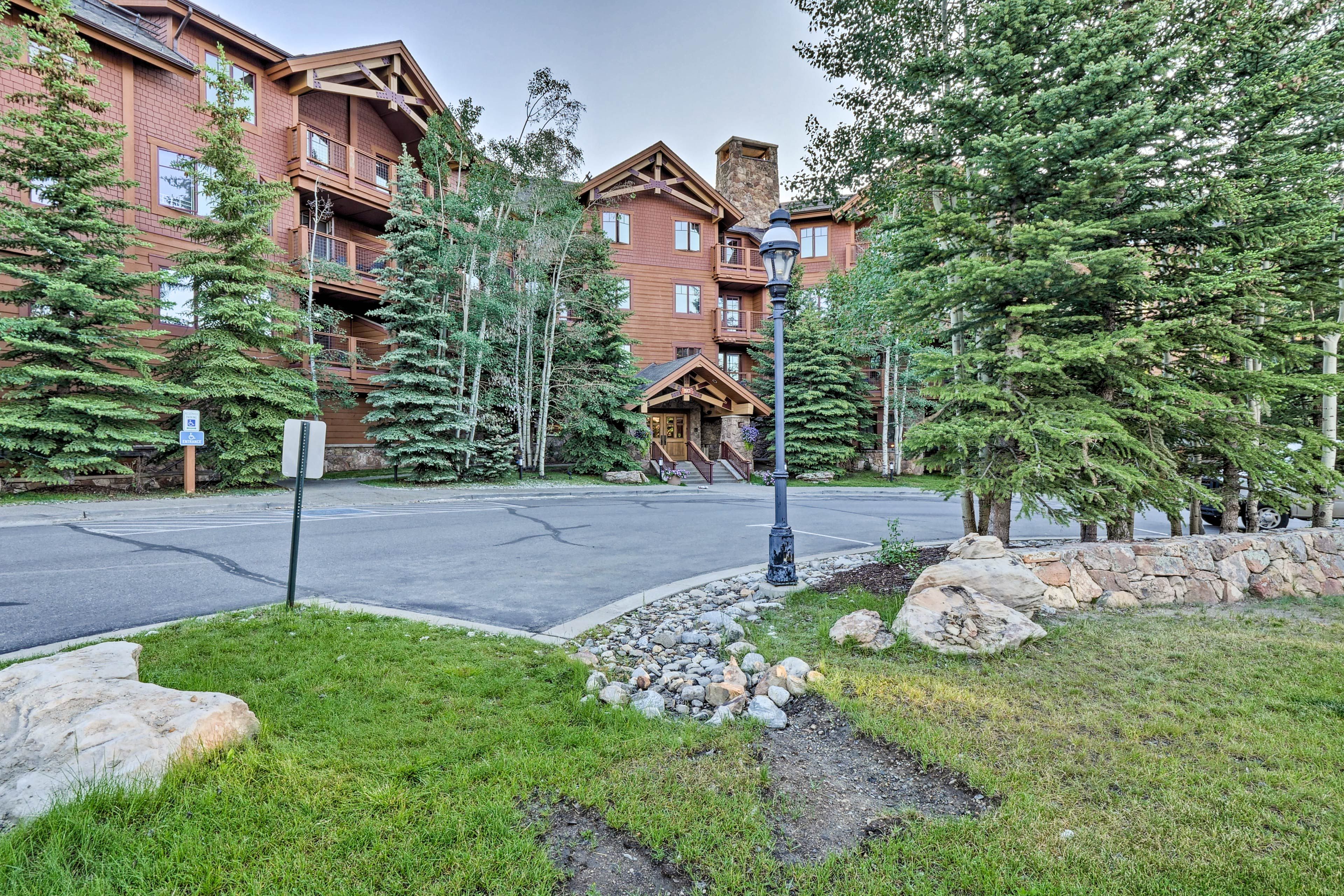 Exterior | Parking | Heated Community Garage (1 Vehicle)