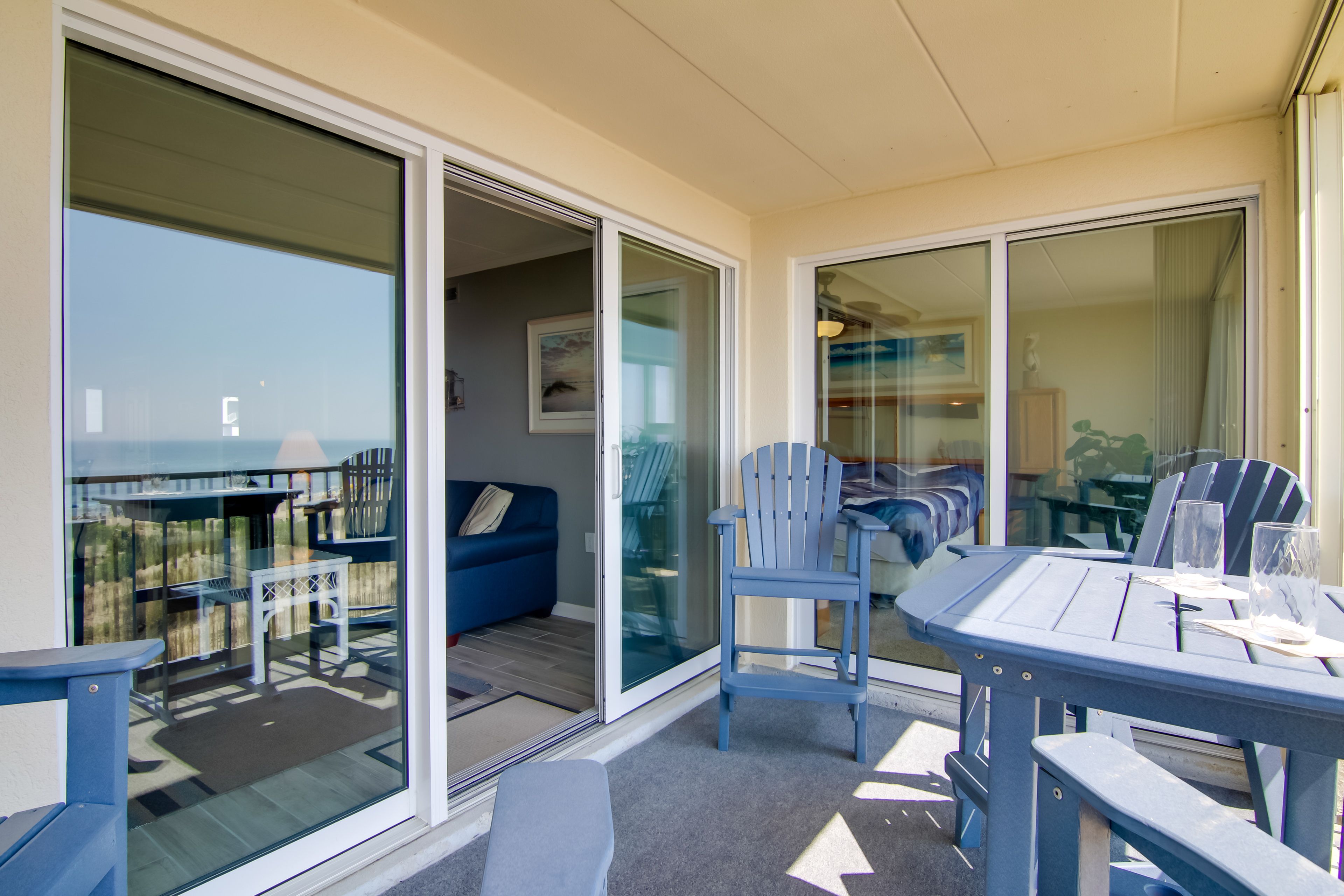 Balcony | Outdoor Dining