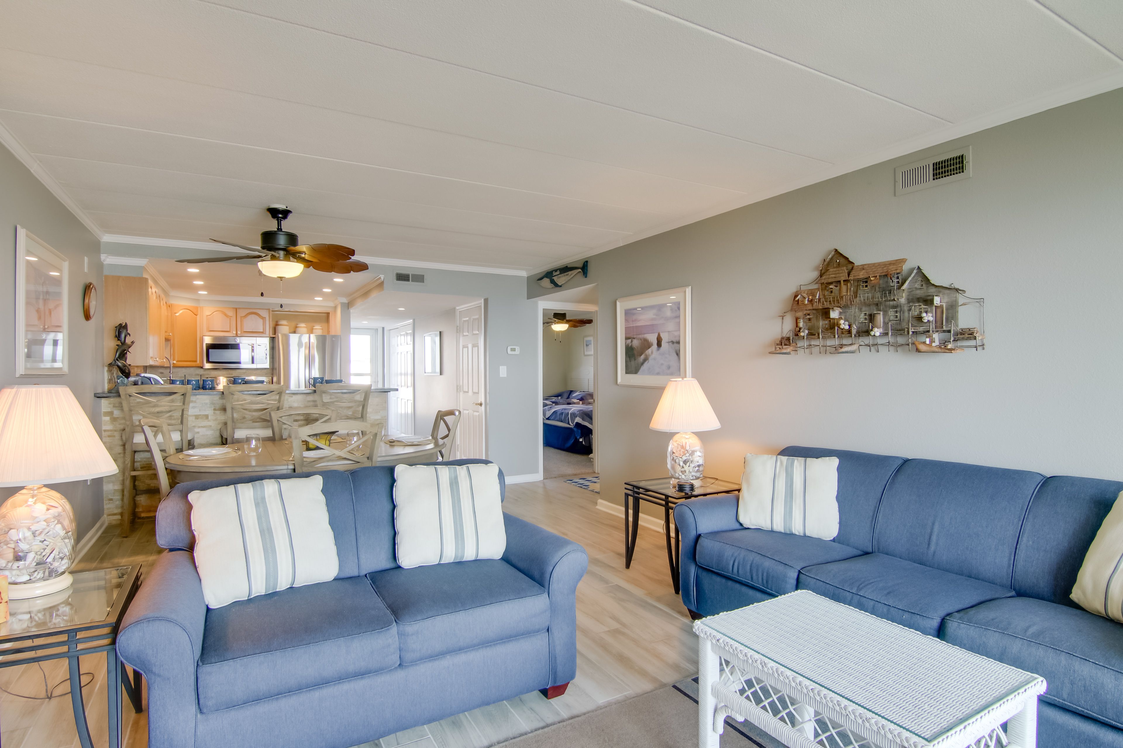 Living Room | DVD Player | Movies | Free WiFi
