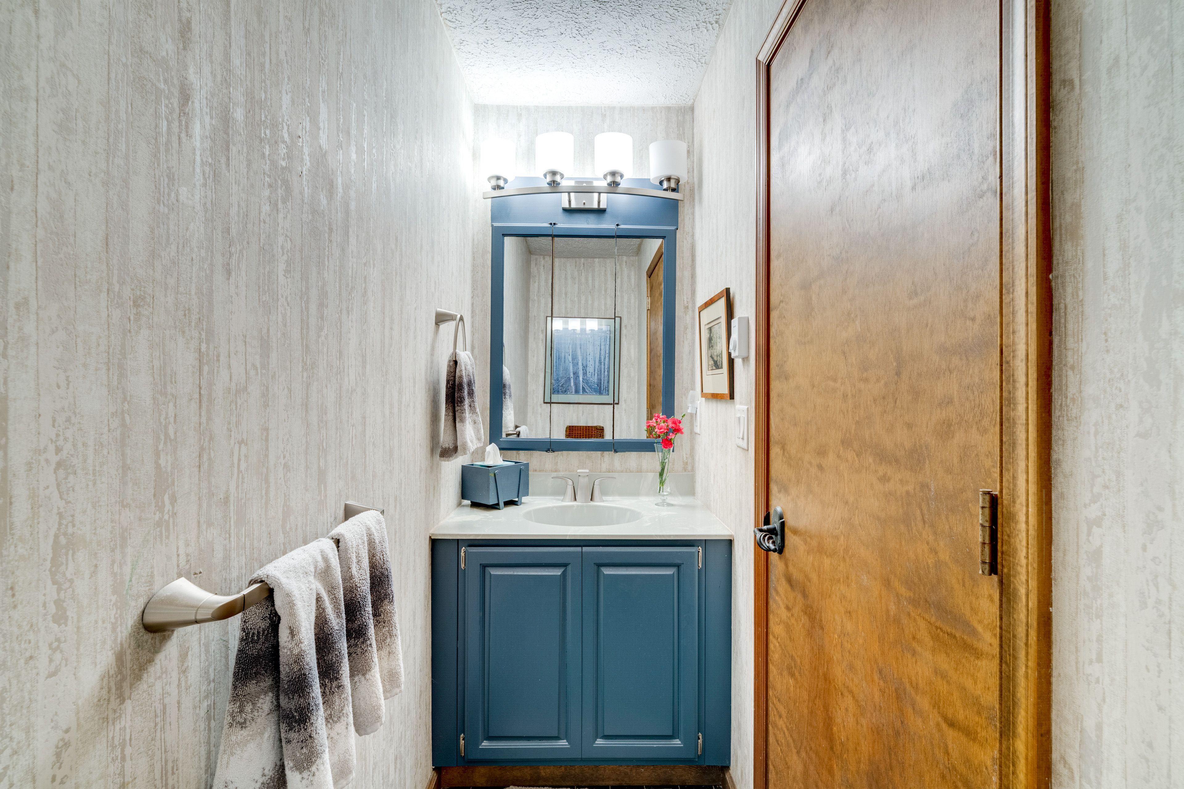 Half Bath | 1st Floor