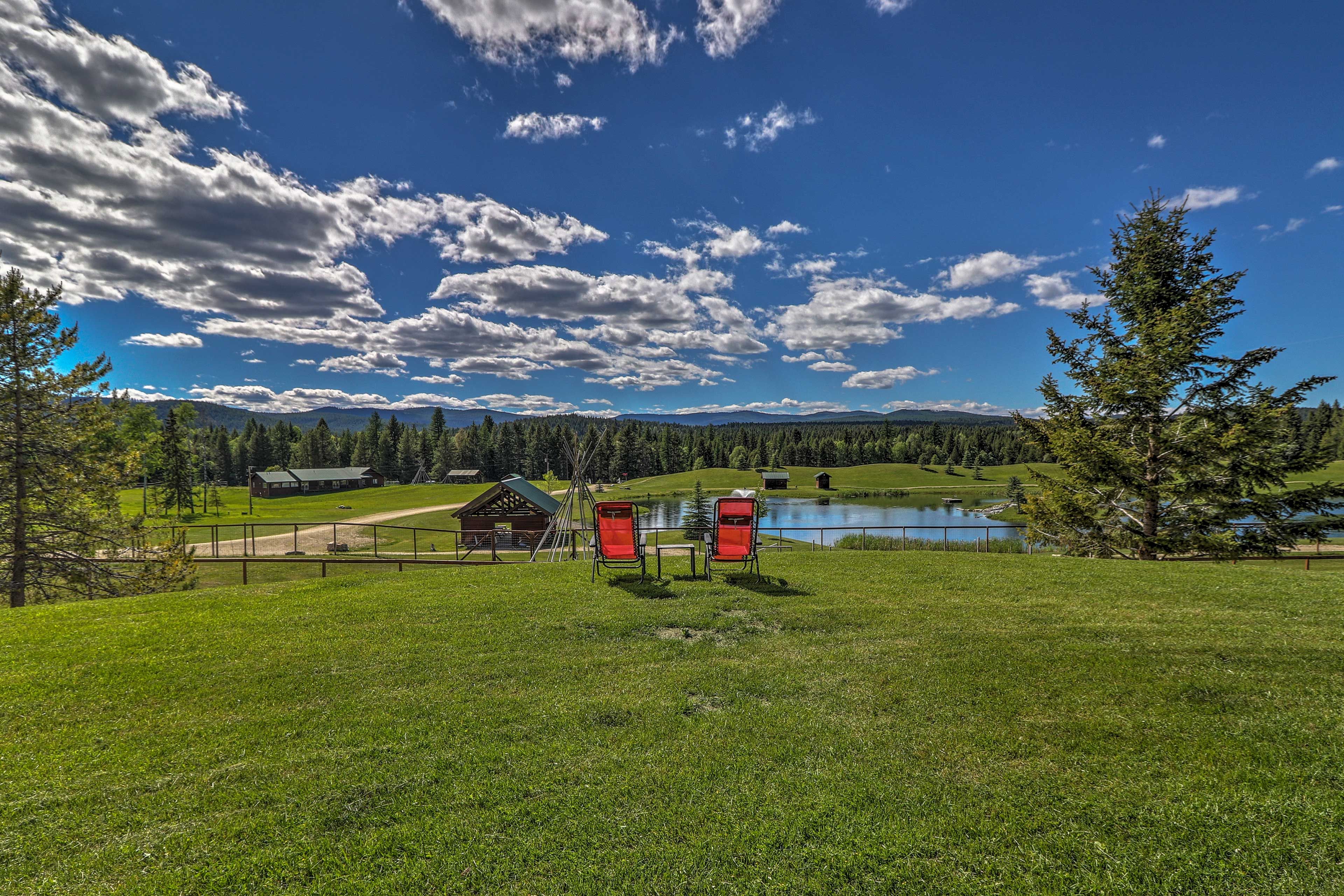 Located at Glacier Ridge Ranch, this vacation rental home has great amenities!