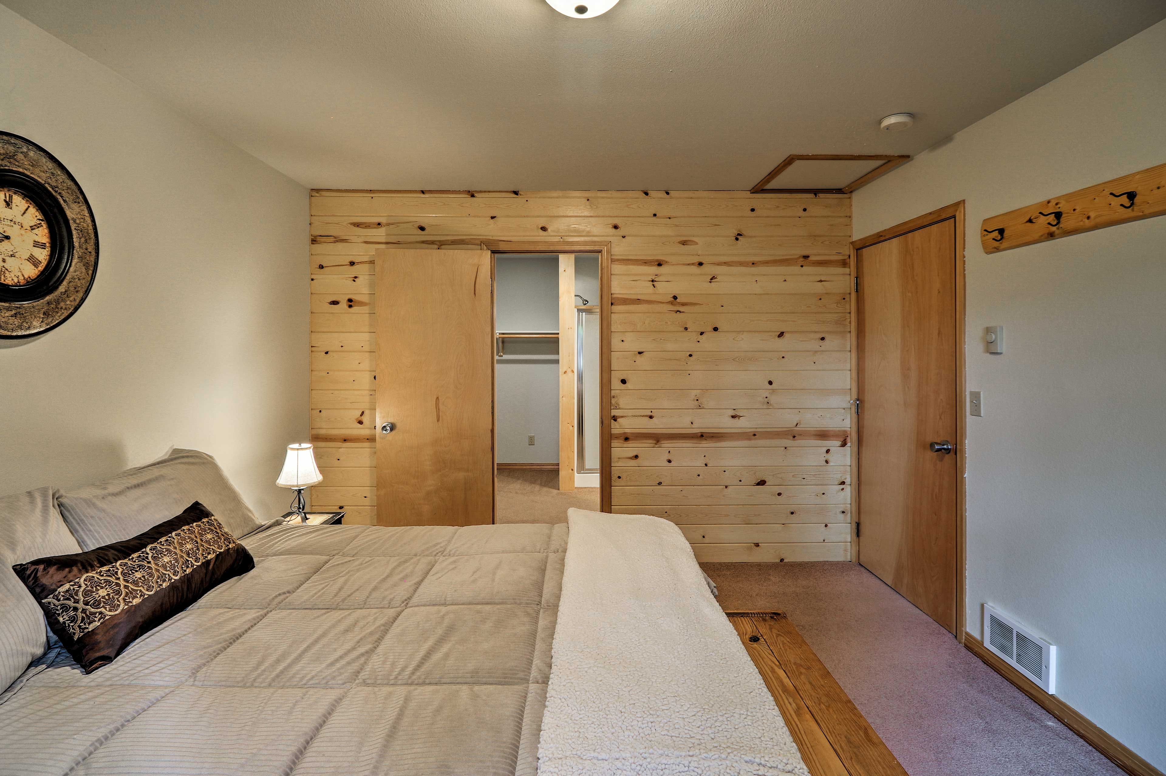 The room features a large closet.