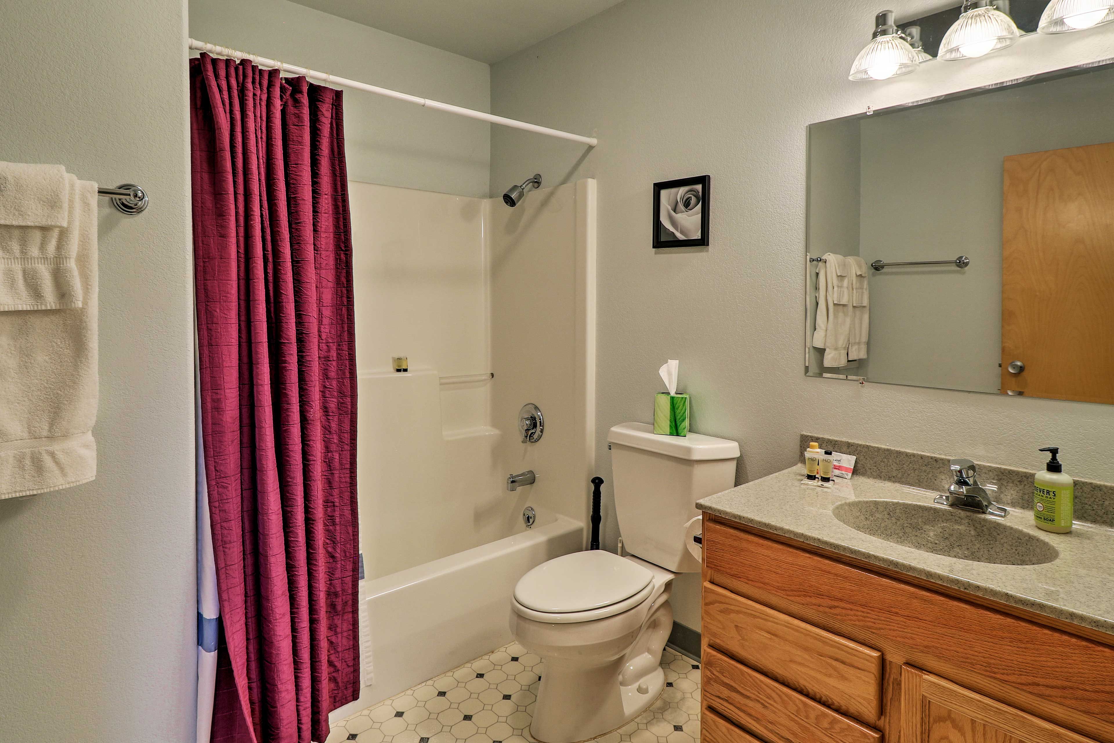 Rinse off in the shower/tub combo.