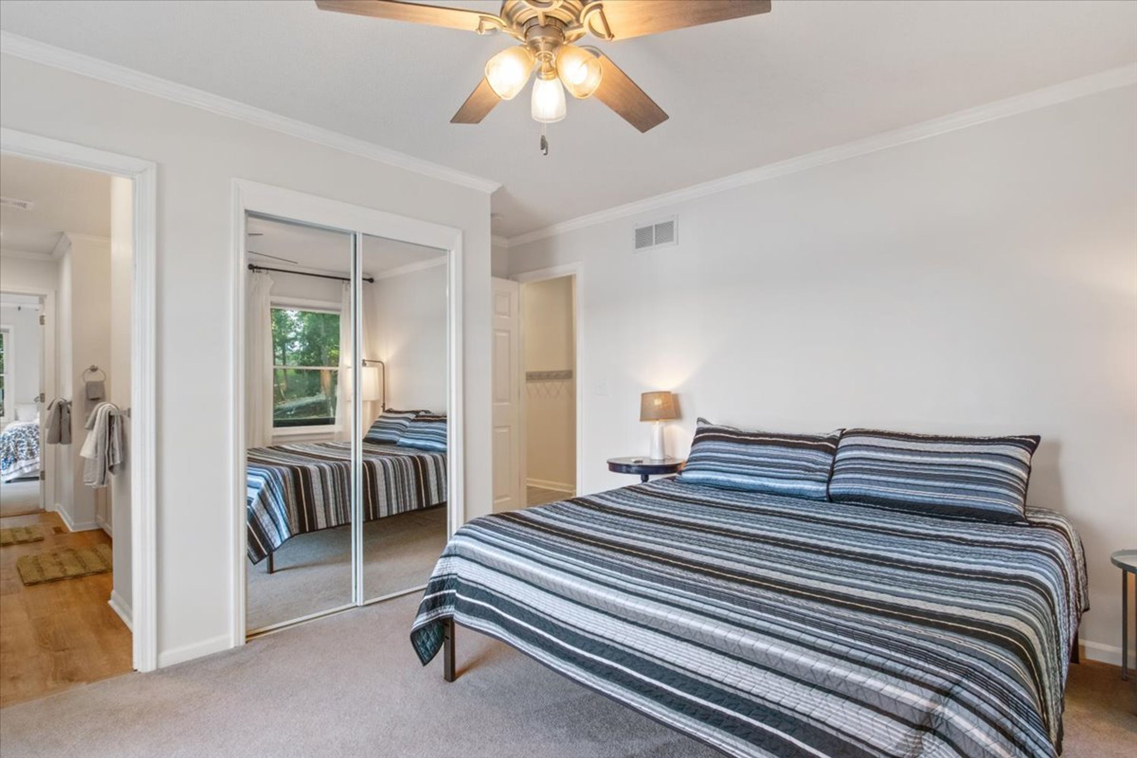 Bedroom 3 | King Bed