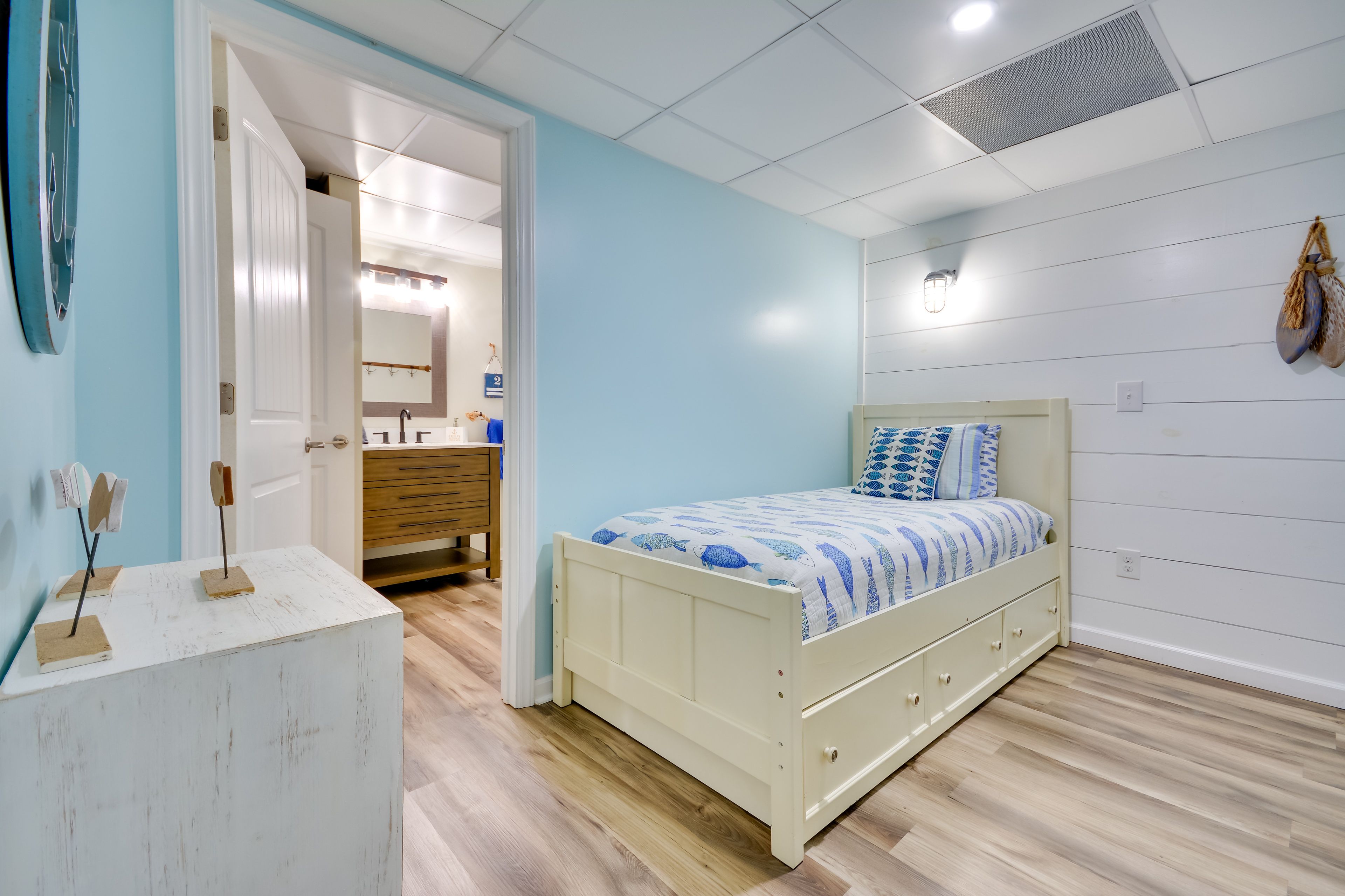 Bedroom 5 | Twin Bed w/ Twin Trundle | Lower Floor