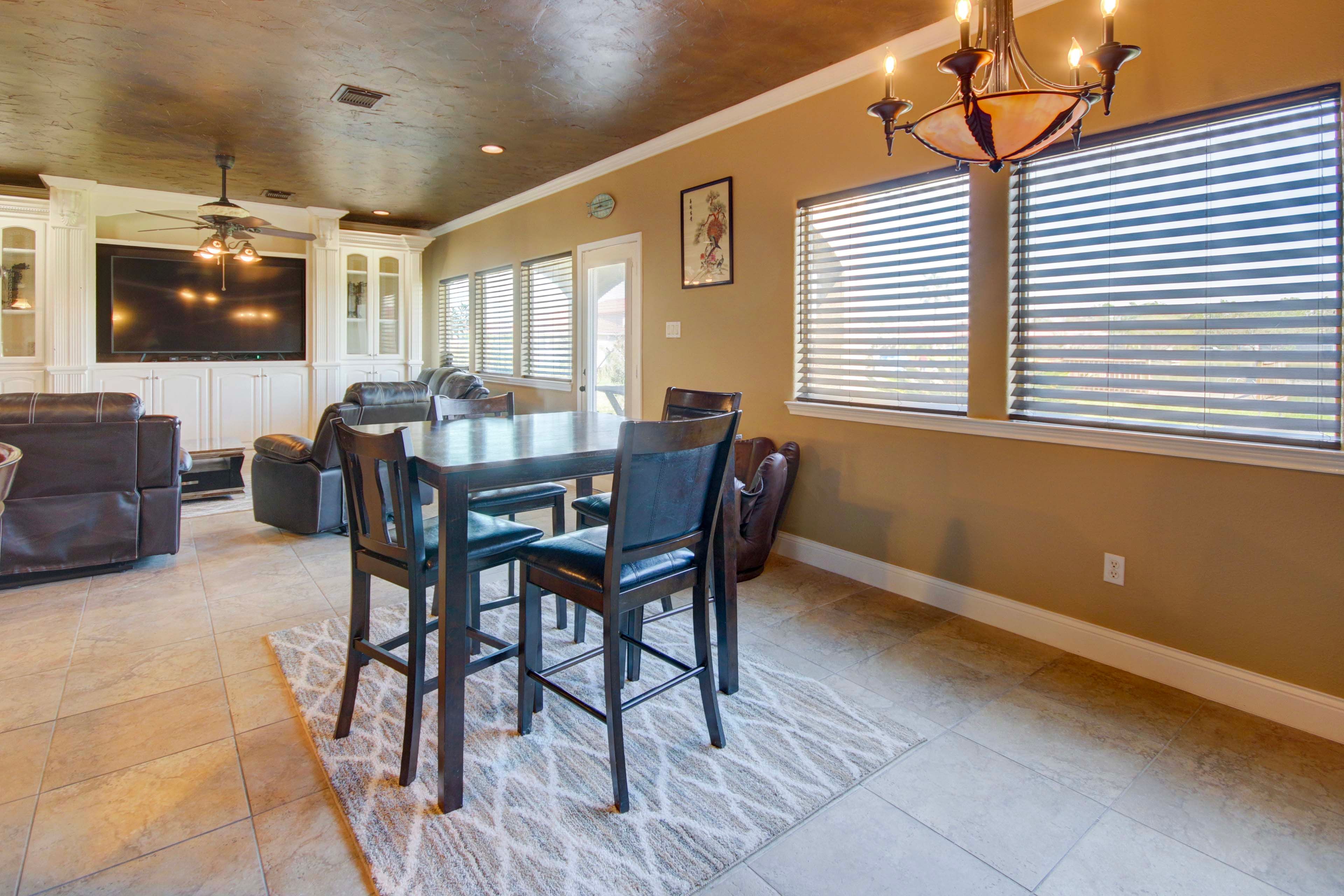 Dining Space | Dishware/Flatware