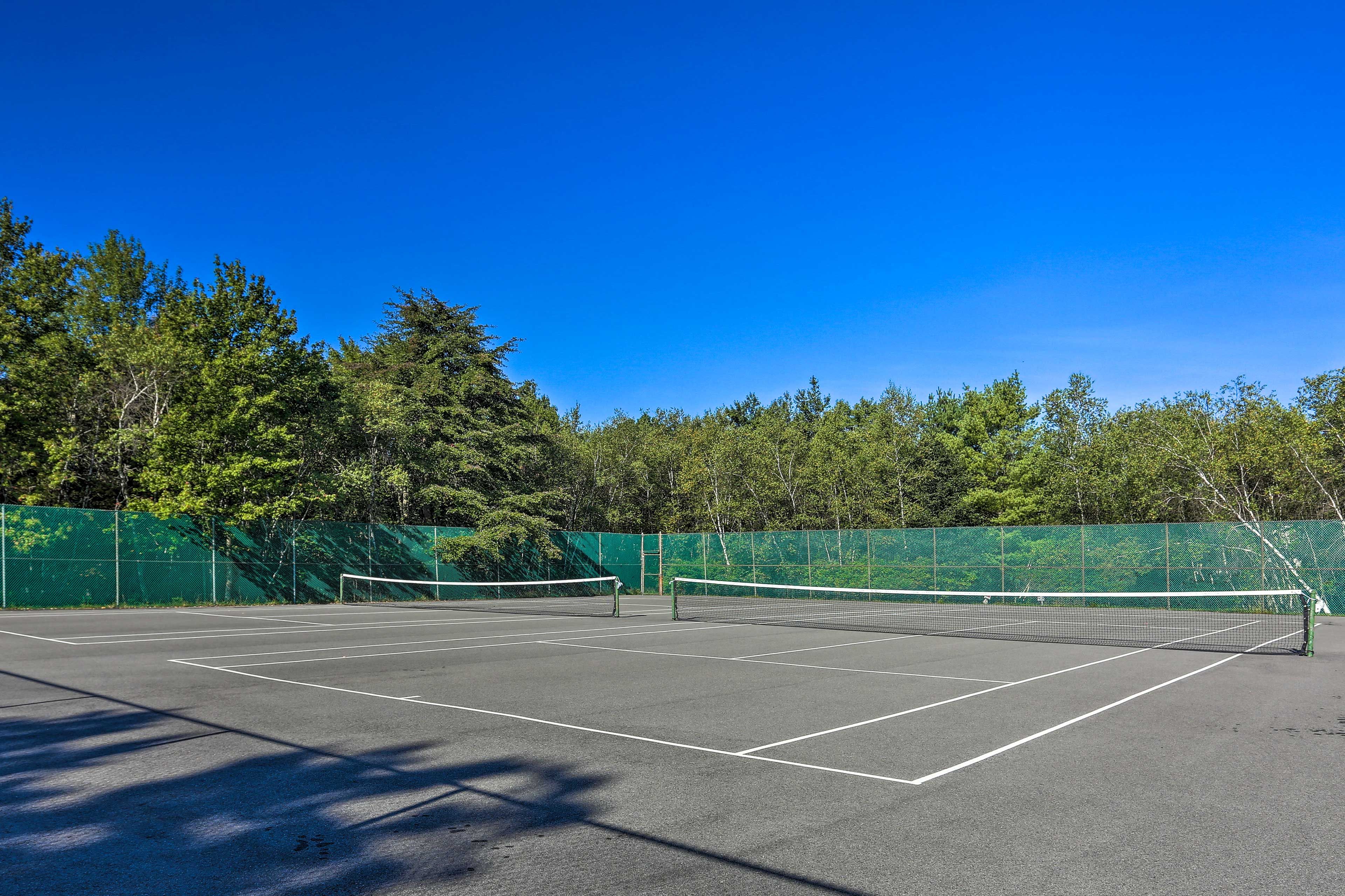 Community Amenities (Additional Fees Required)