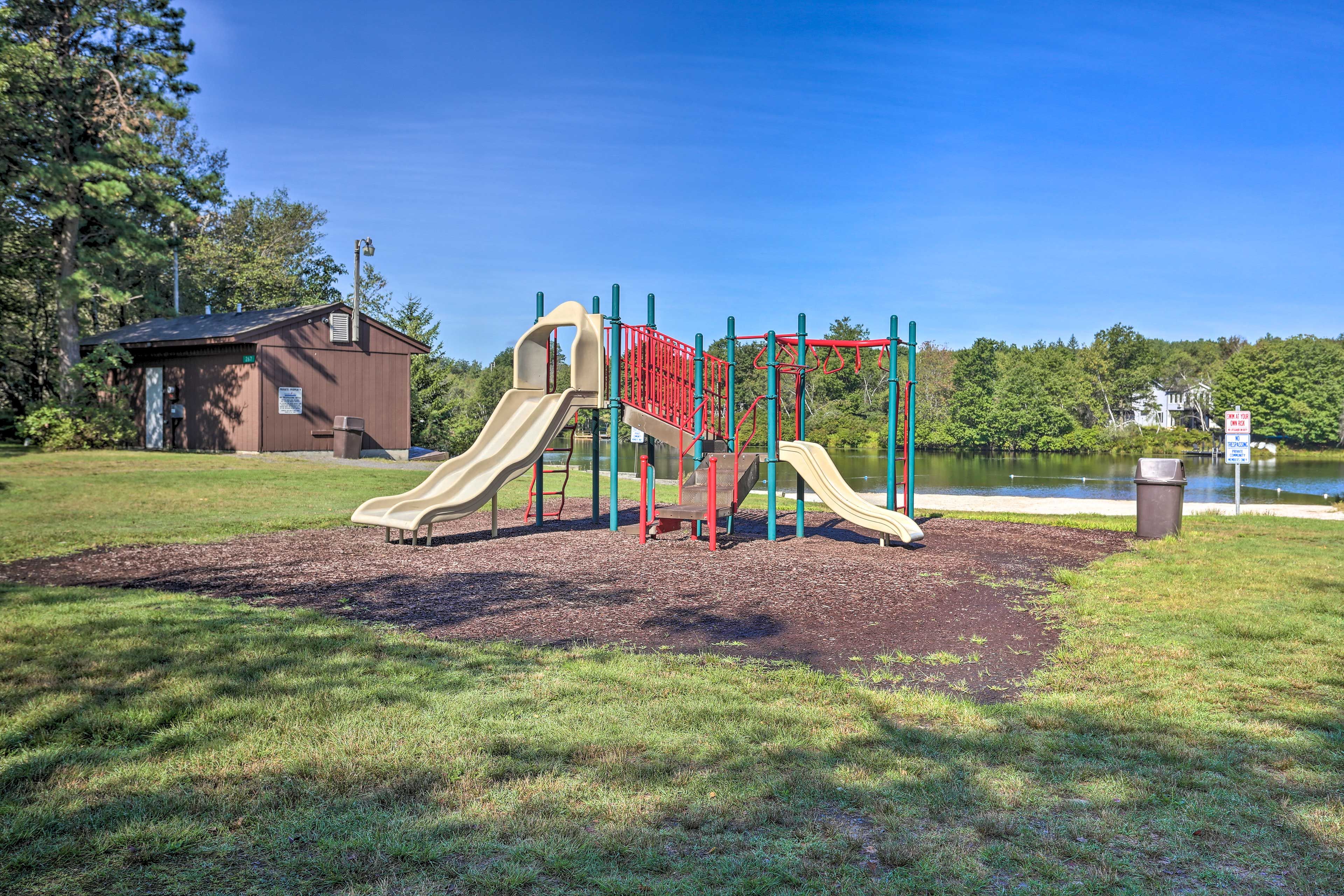 Community Amenities (Additional Fees Required)