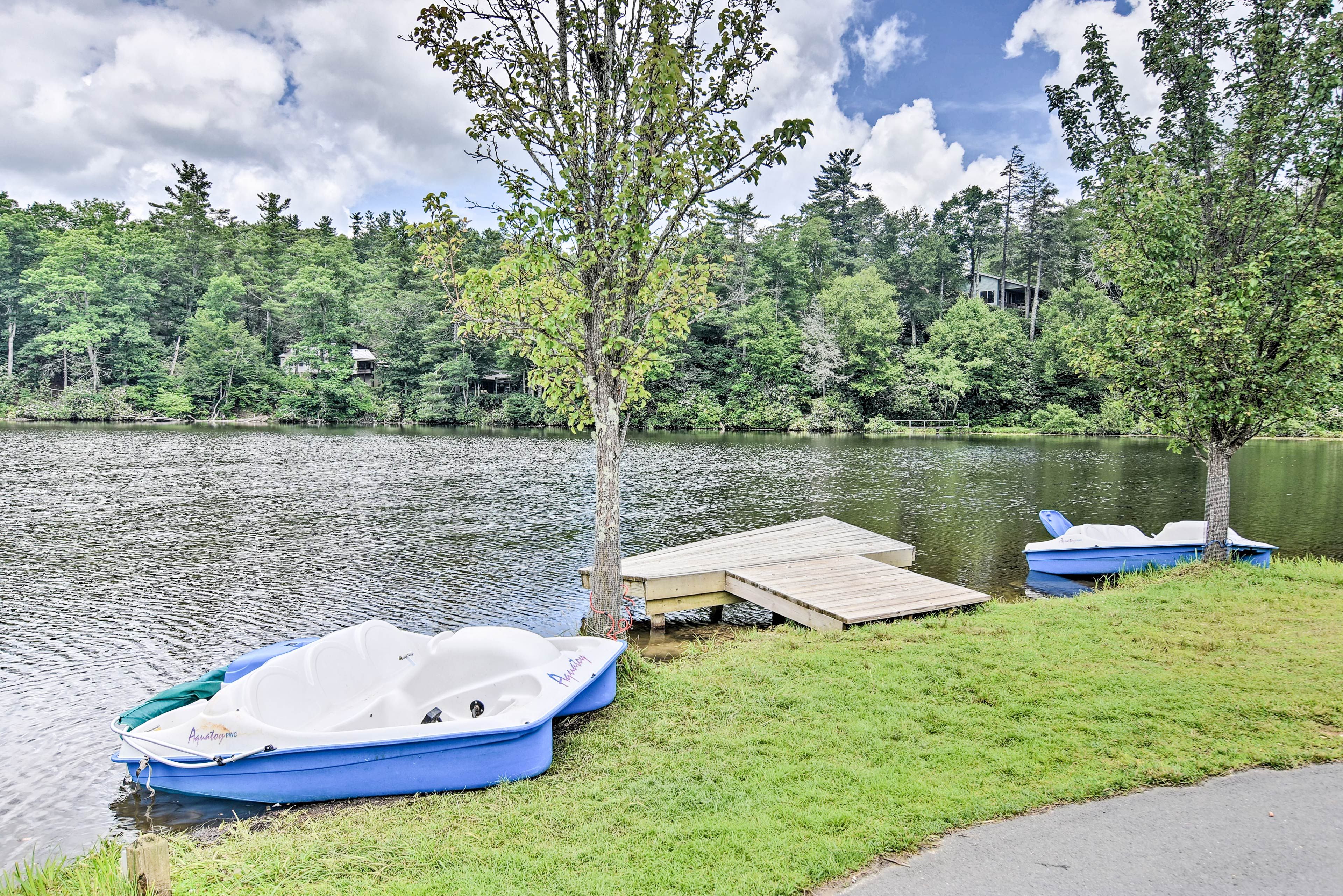 Rent a boat and go for a paddle on the lake.