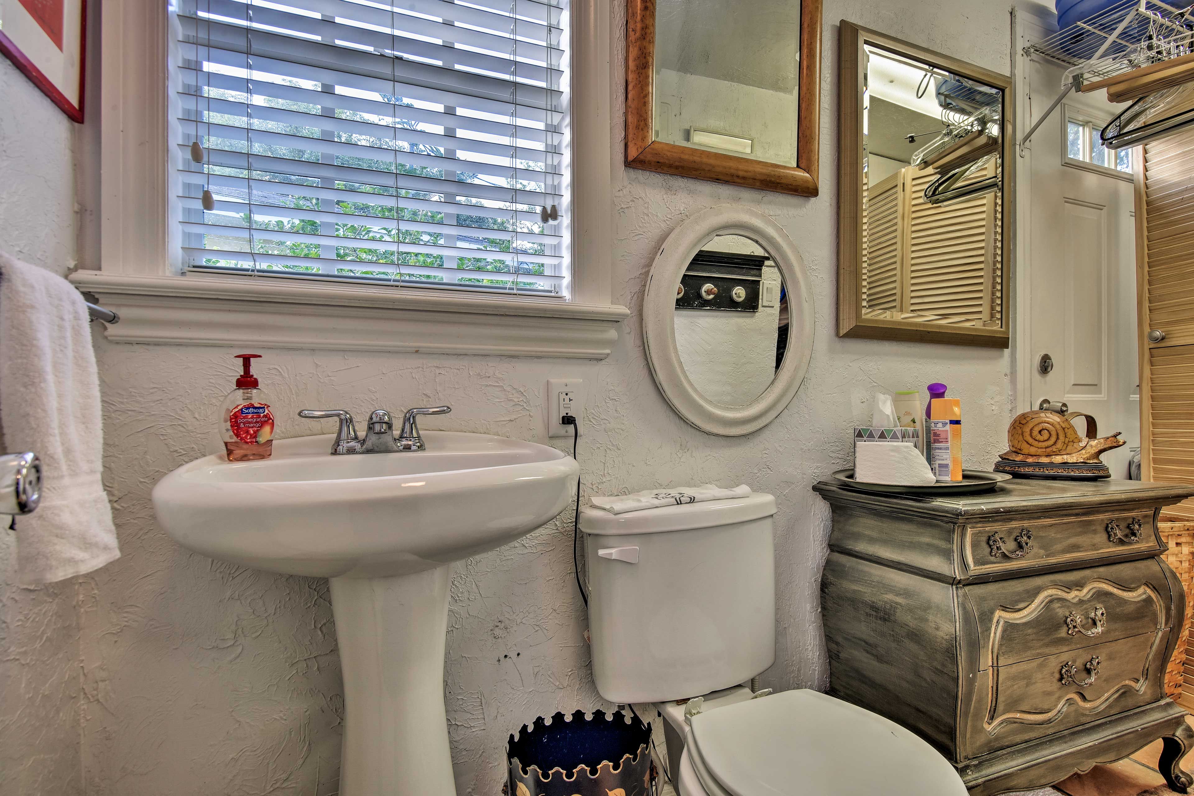 En-Suite Bathroom | Towels Provided