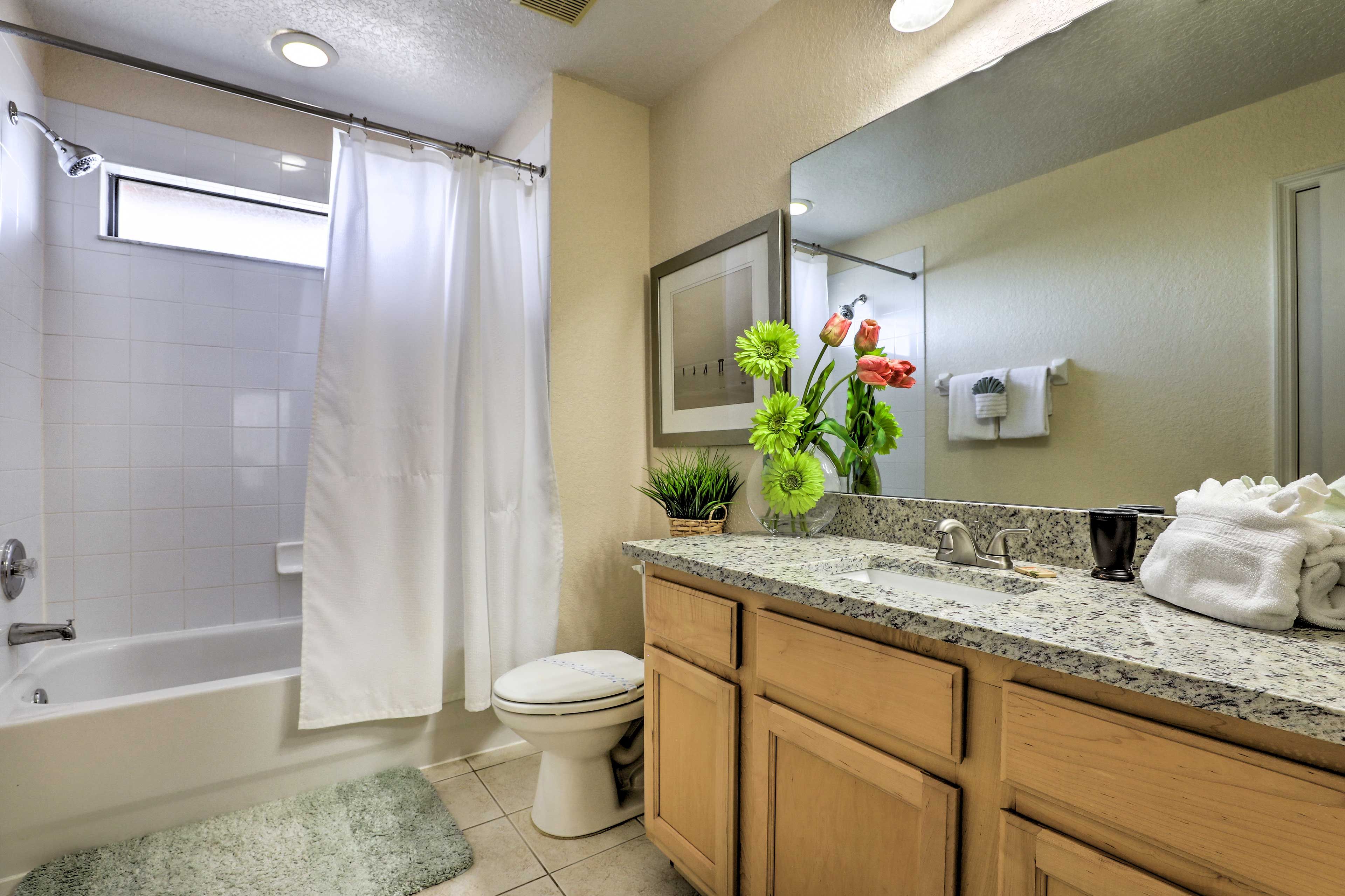 Full Bathroom | Towels & Linens Provided