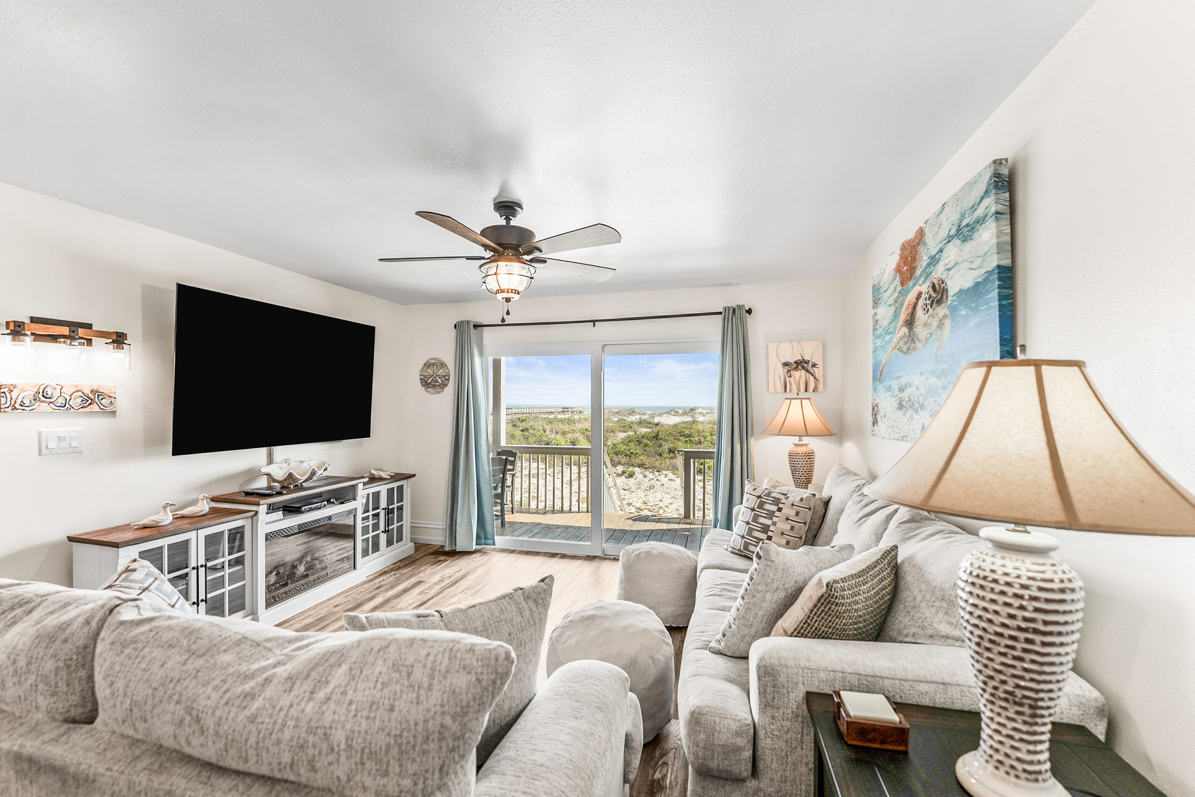 Living Room | Queen Sleeper Sofa | Cable TV | Central A/C & Heat