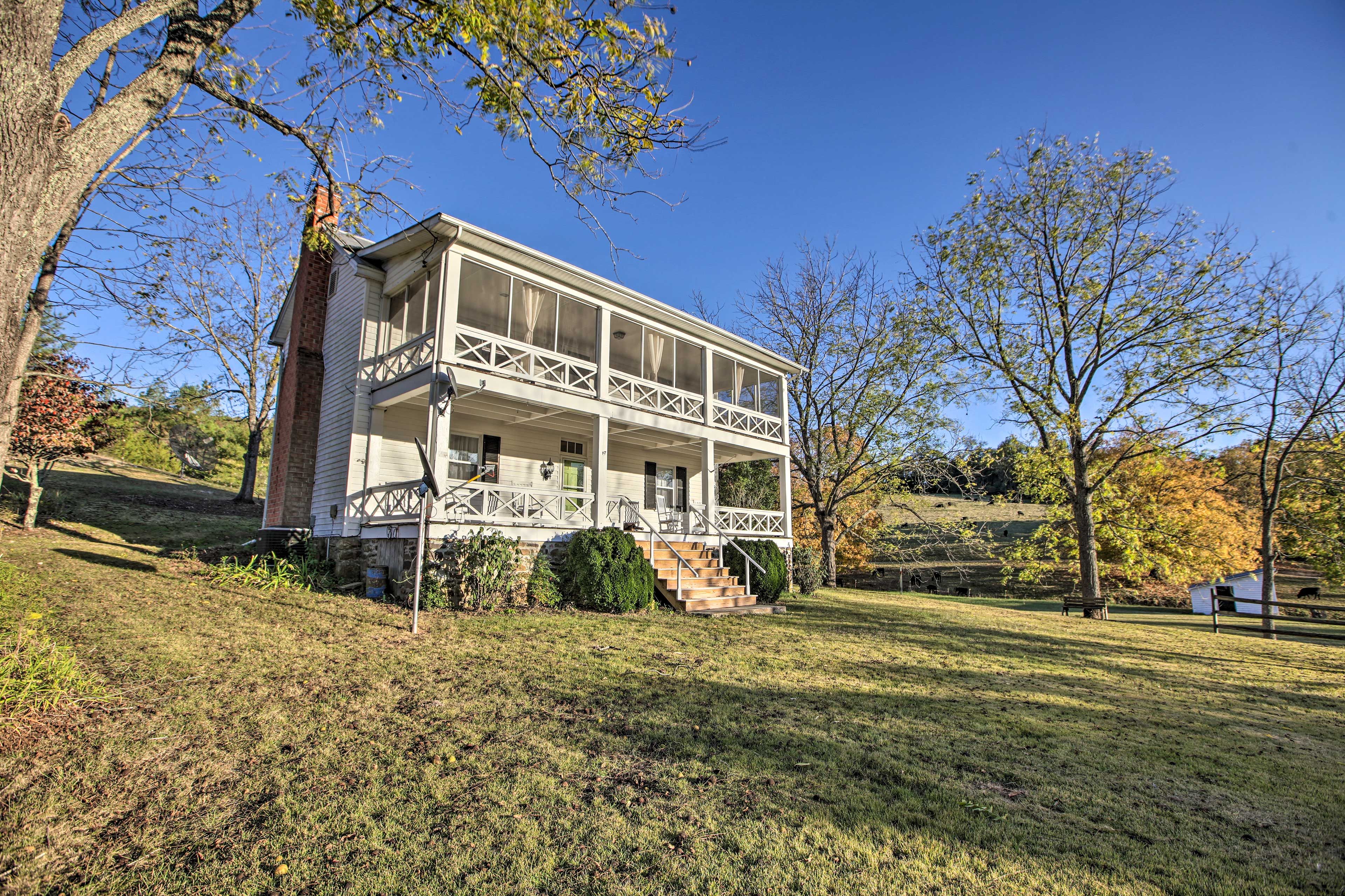 Rockbridge Baths Vacation Rental | 3BR | 3BA | 2,700 Sq Ft | Stairs Required