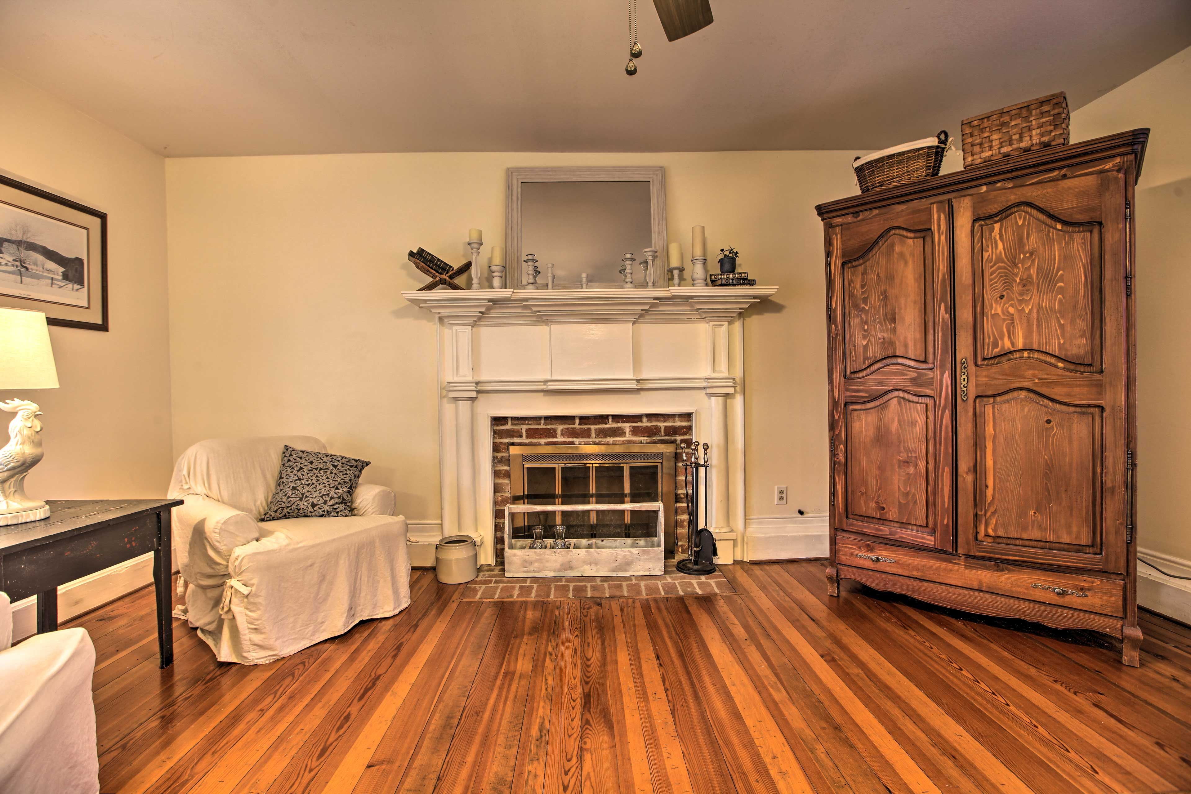 Living Room | Wood-Burning Fireplace