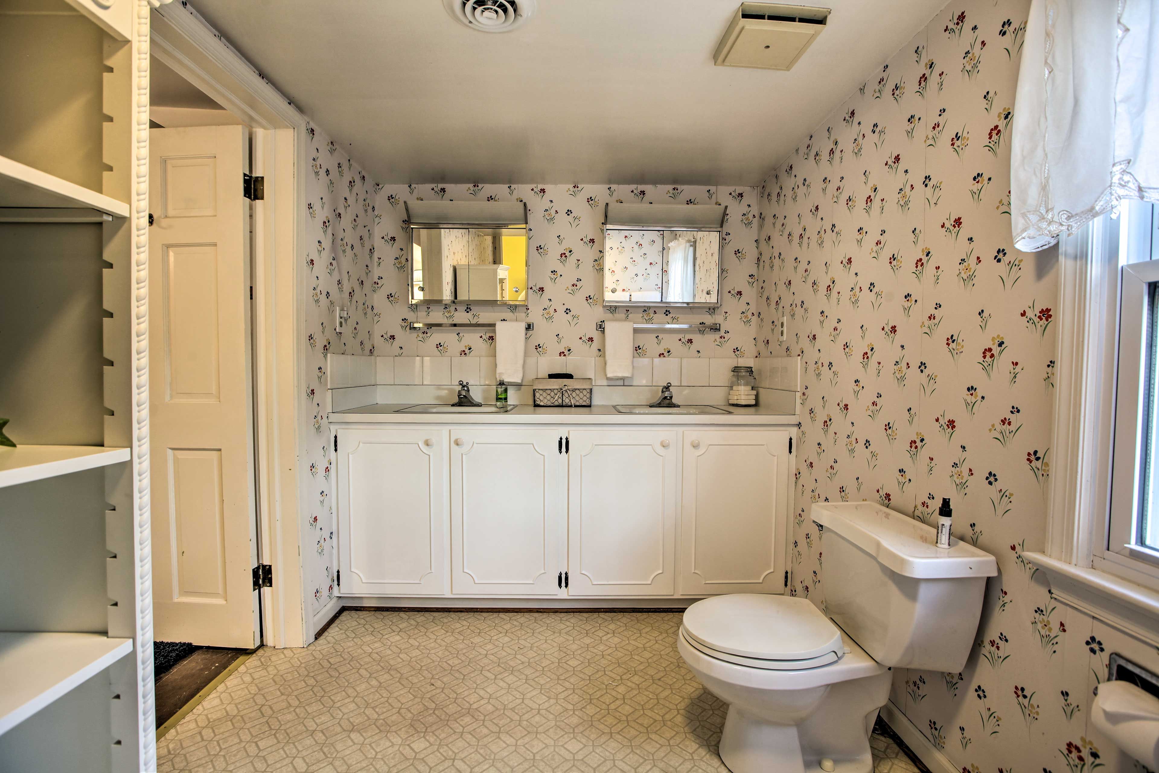 Full Bathroom