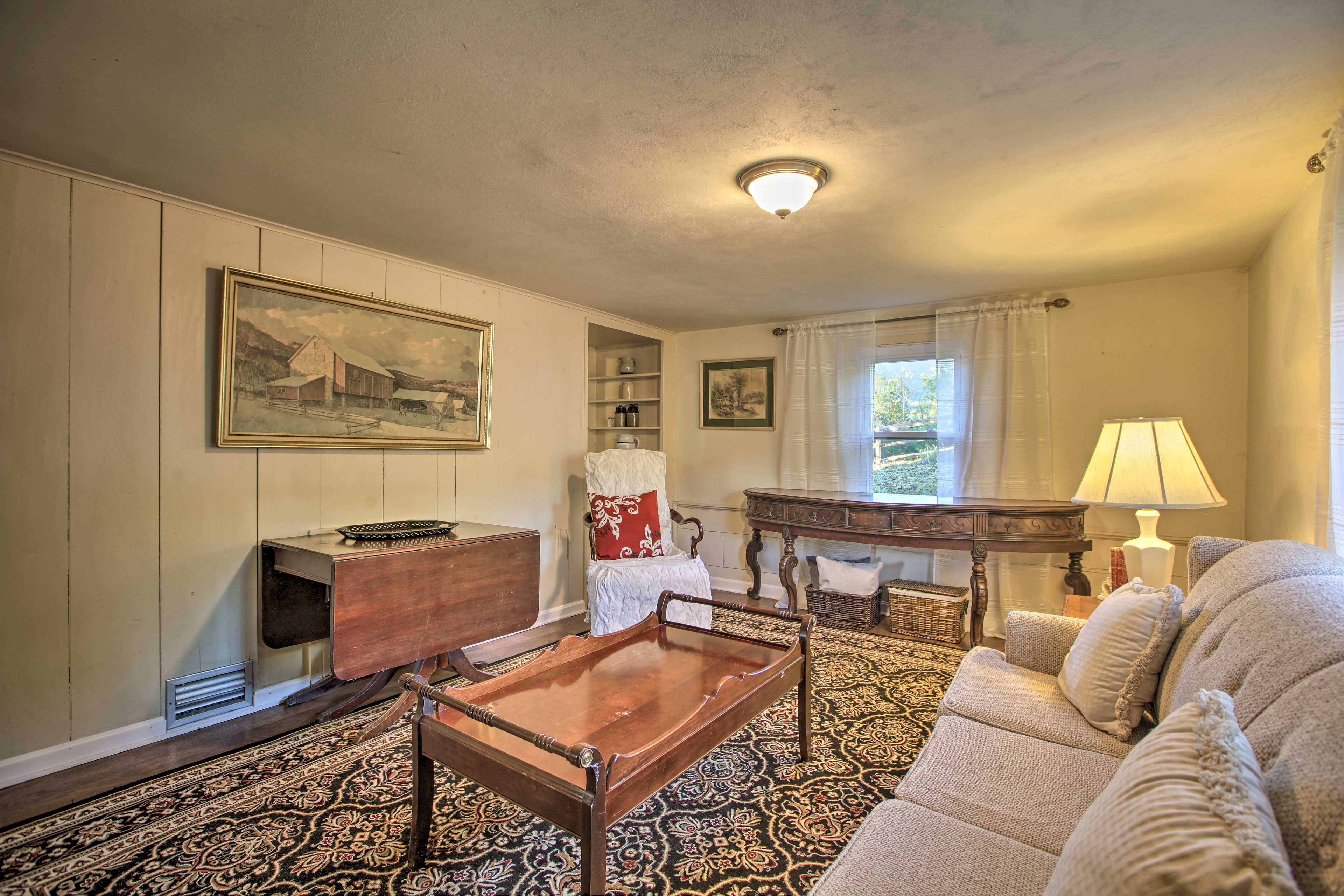 Family Room | Sleeper Sofa