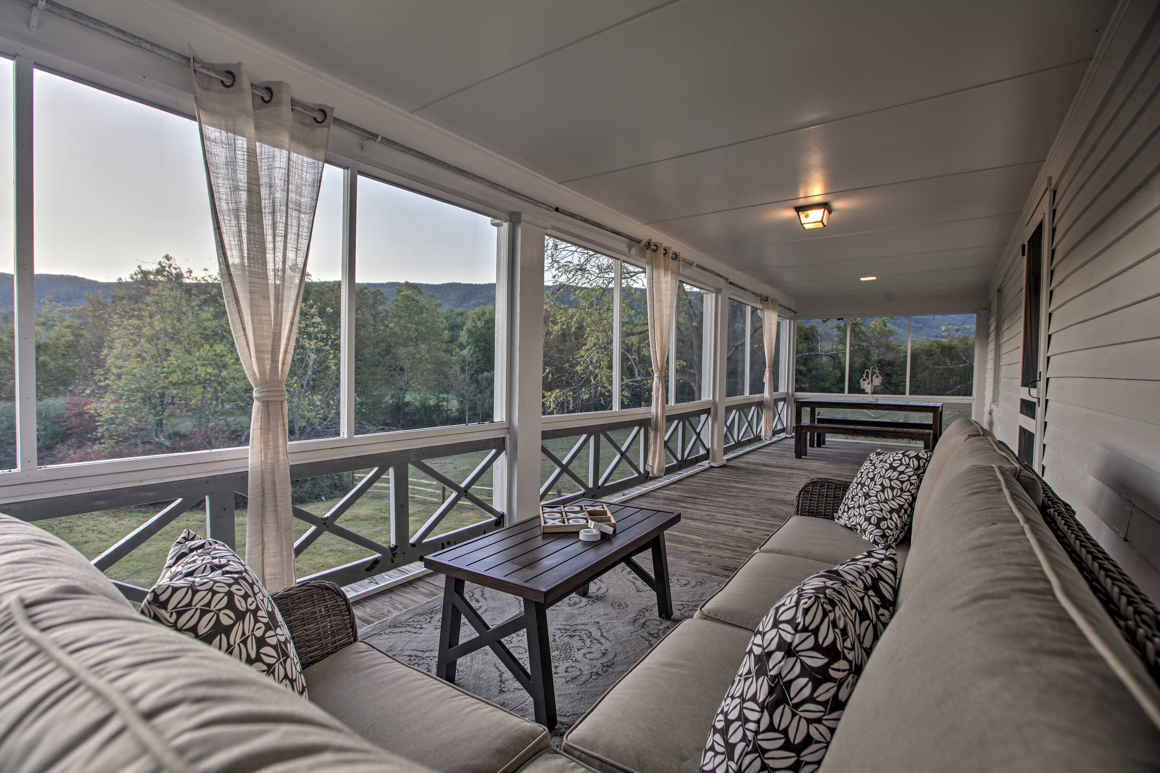 Screened Porch | Landscape Views