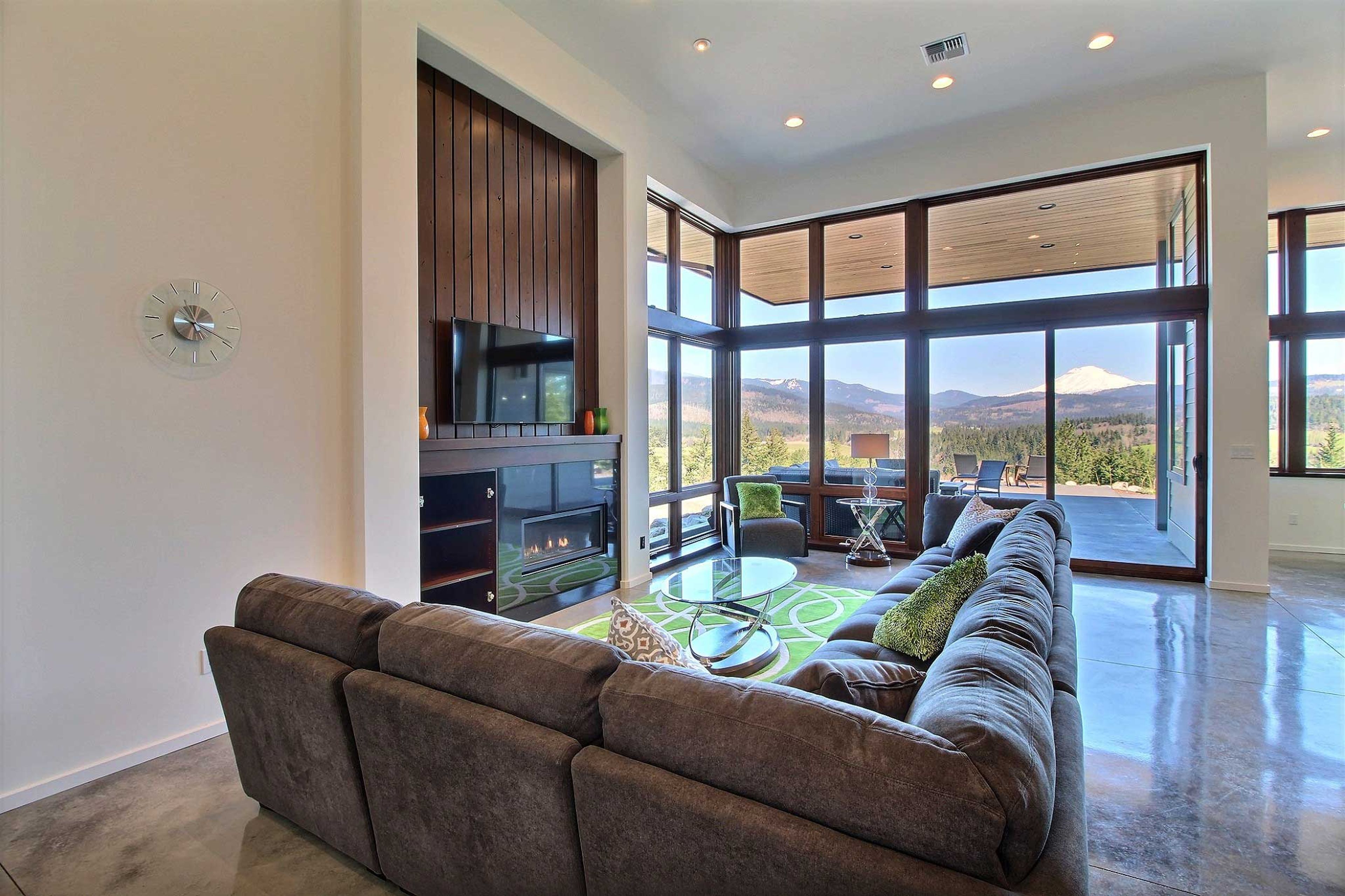 Living Room | 2 Smart TVs w/ Satellite | Gas Fireplace