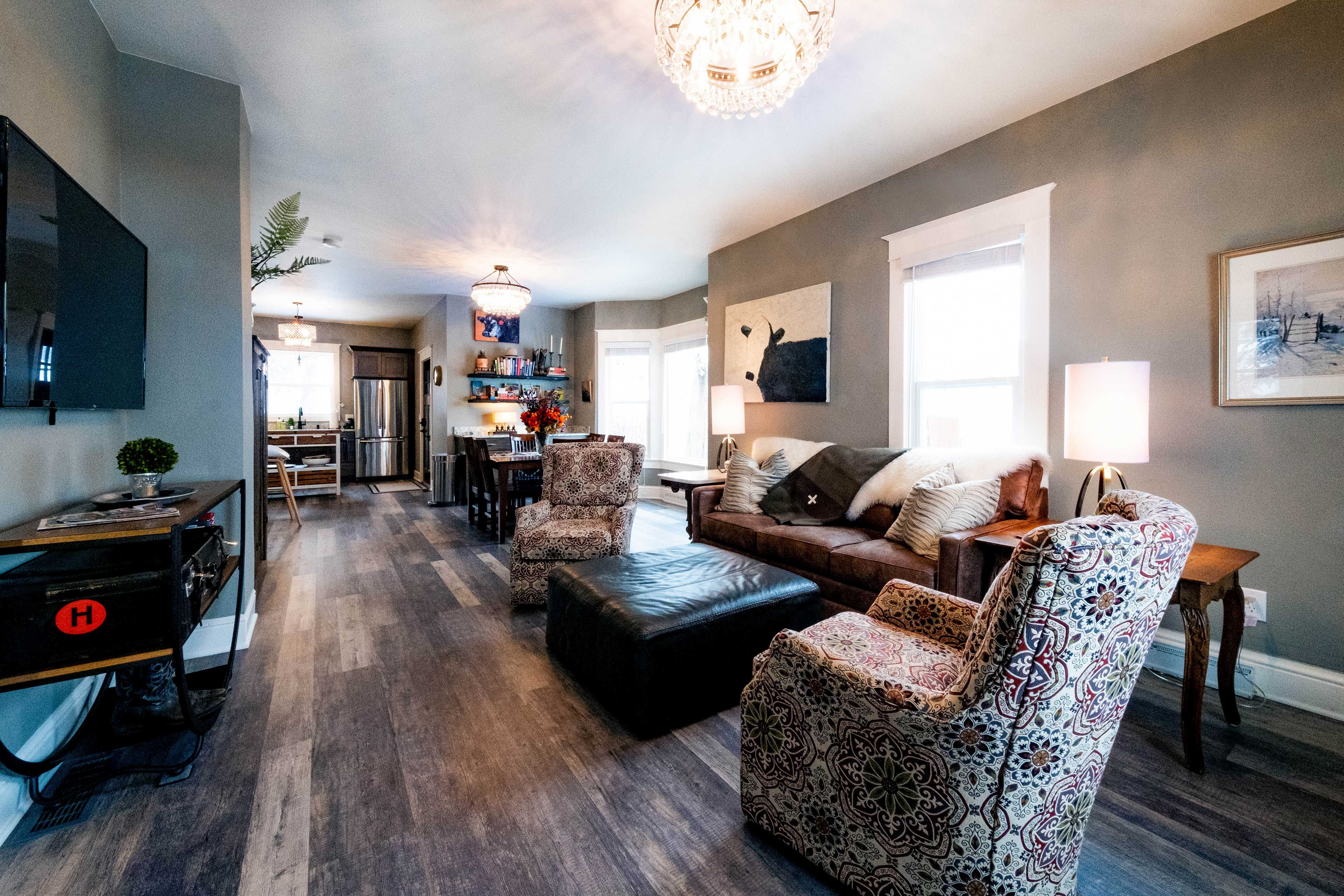 Living Room | Free WiFi