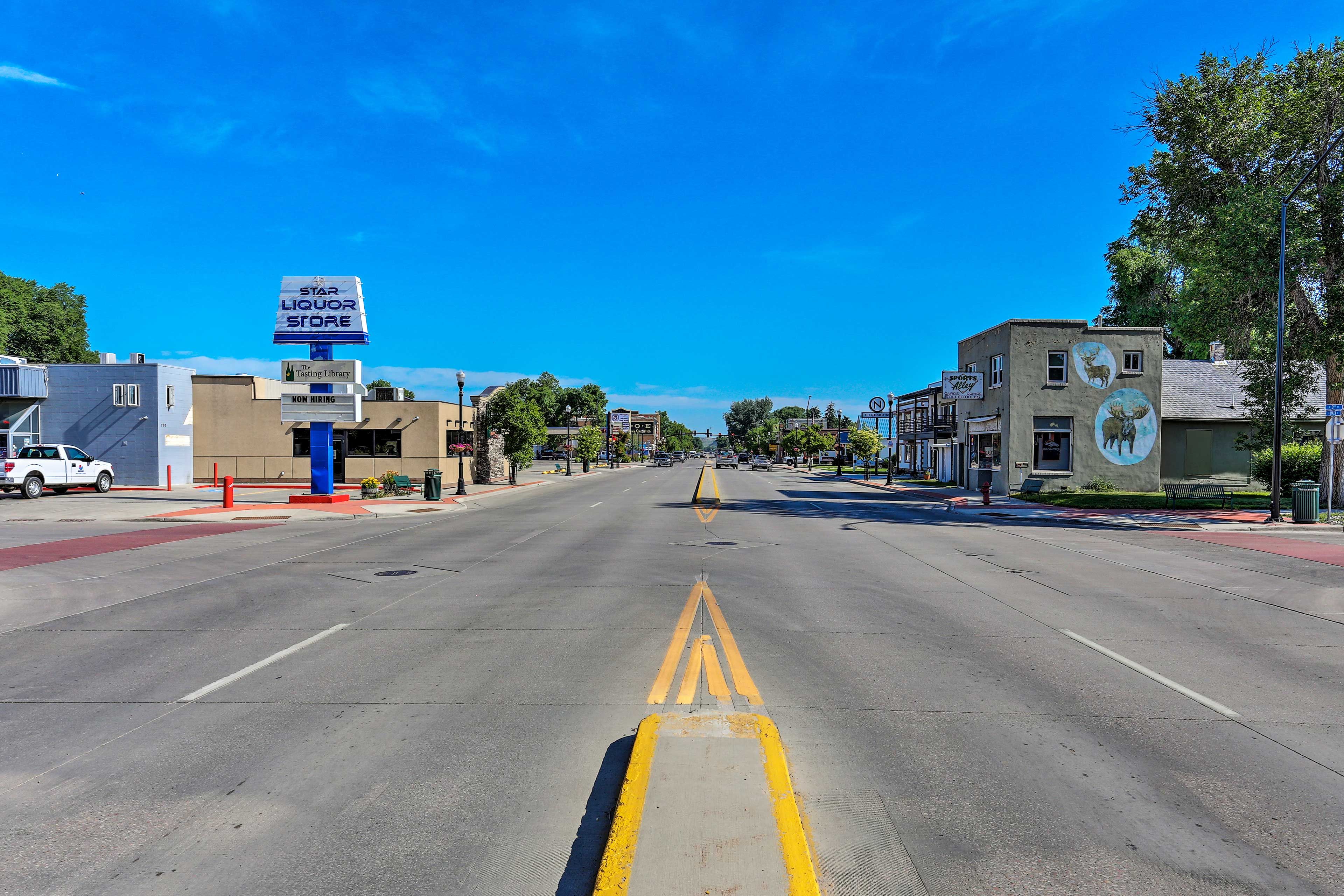 2 Blocks to Main Street