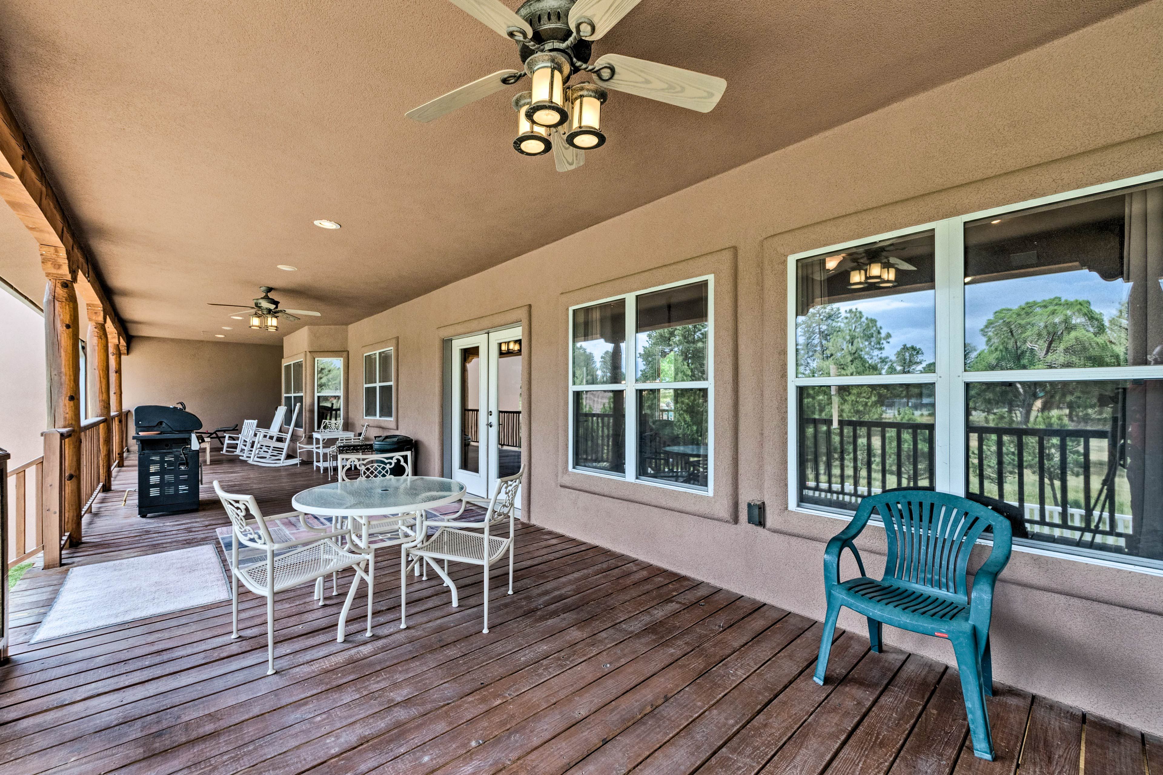 Spacious Deck | 3,150-Sq-Ft Home